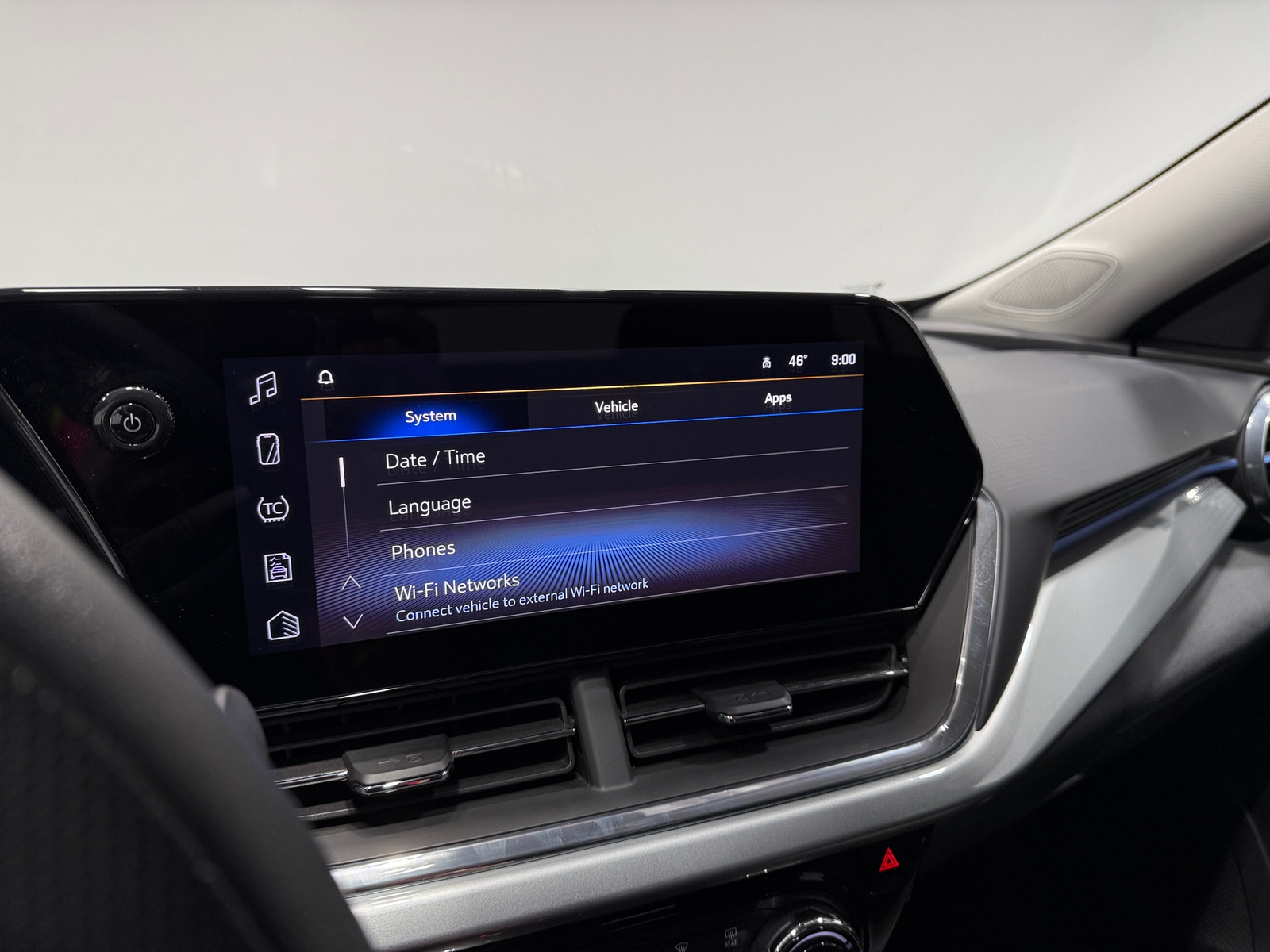 Thumbnail: 2025 Chevrolet Trax - 4