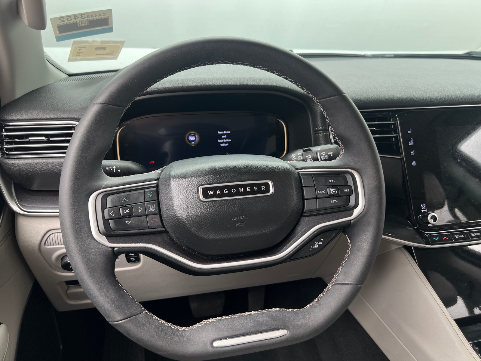 Thumbnail: 2022 Jeep Wagoneer - 4