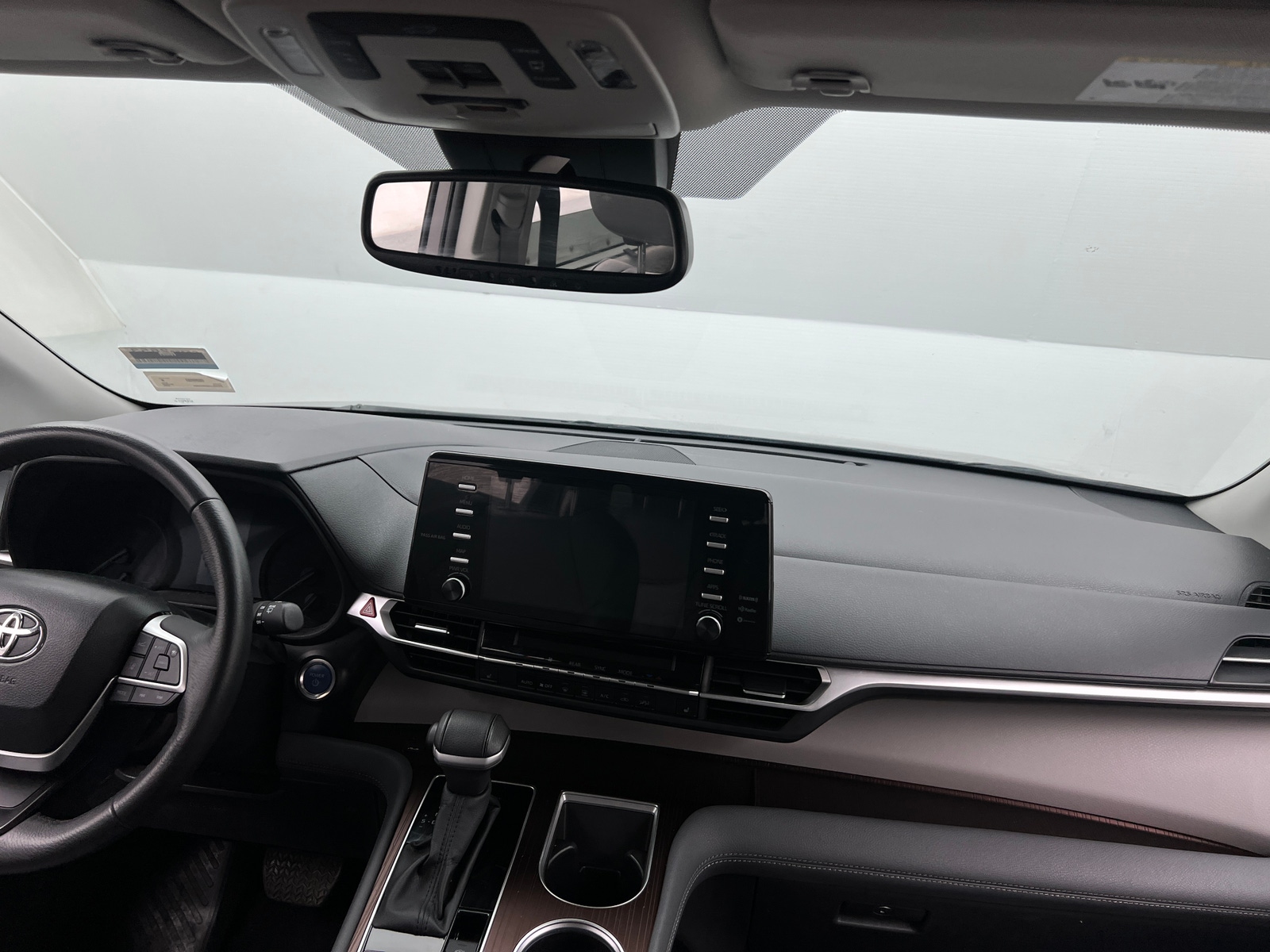 Thumbnail: 2024 Toyota Sienna - 2