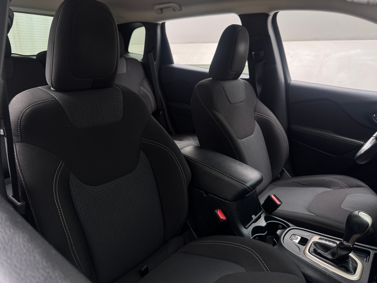 Thumbnail: 2016 Jeep Cherokee - 2