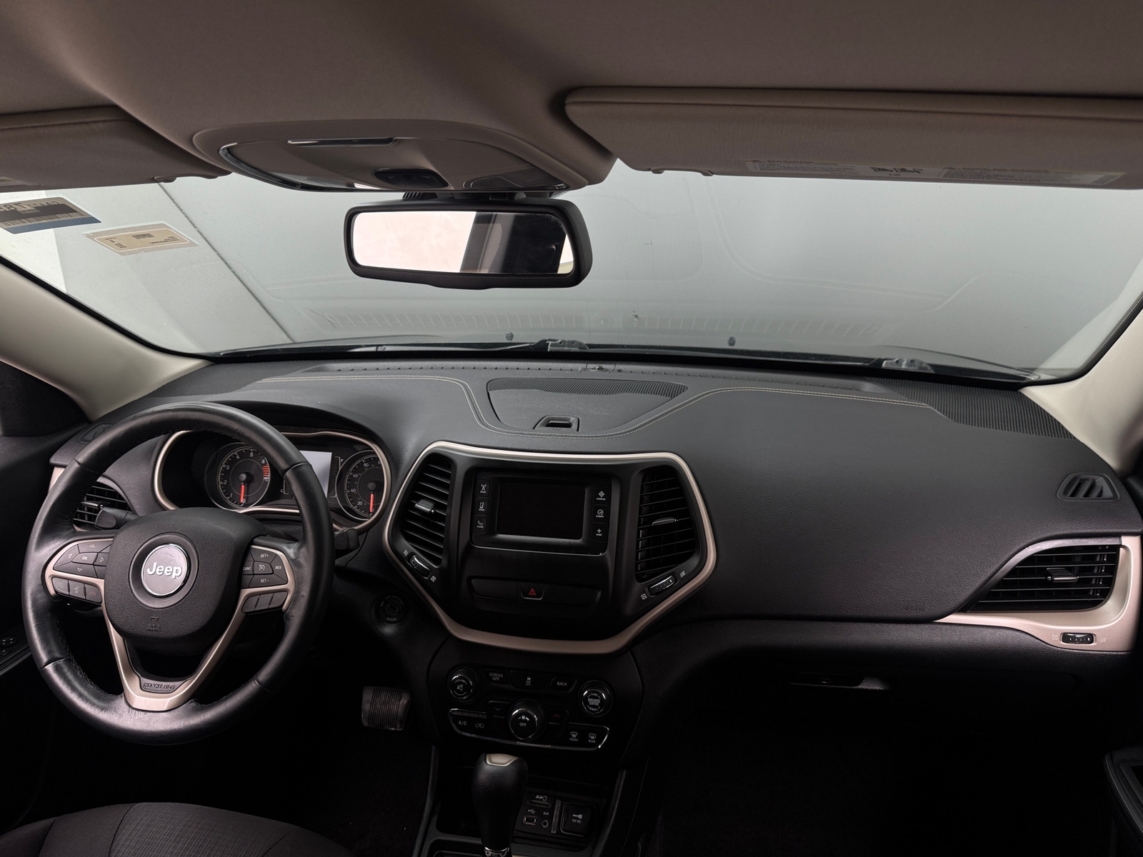 Thumbnail: 2016 Jeep Cherokee - 3