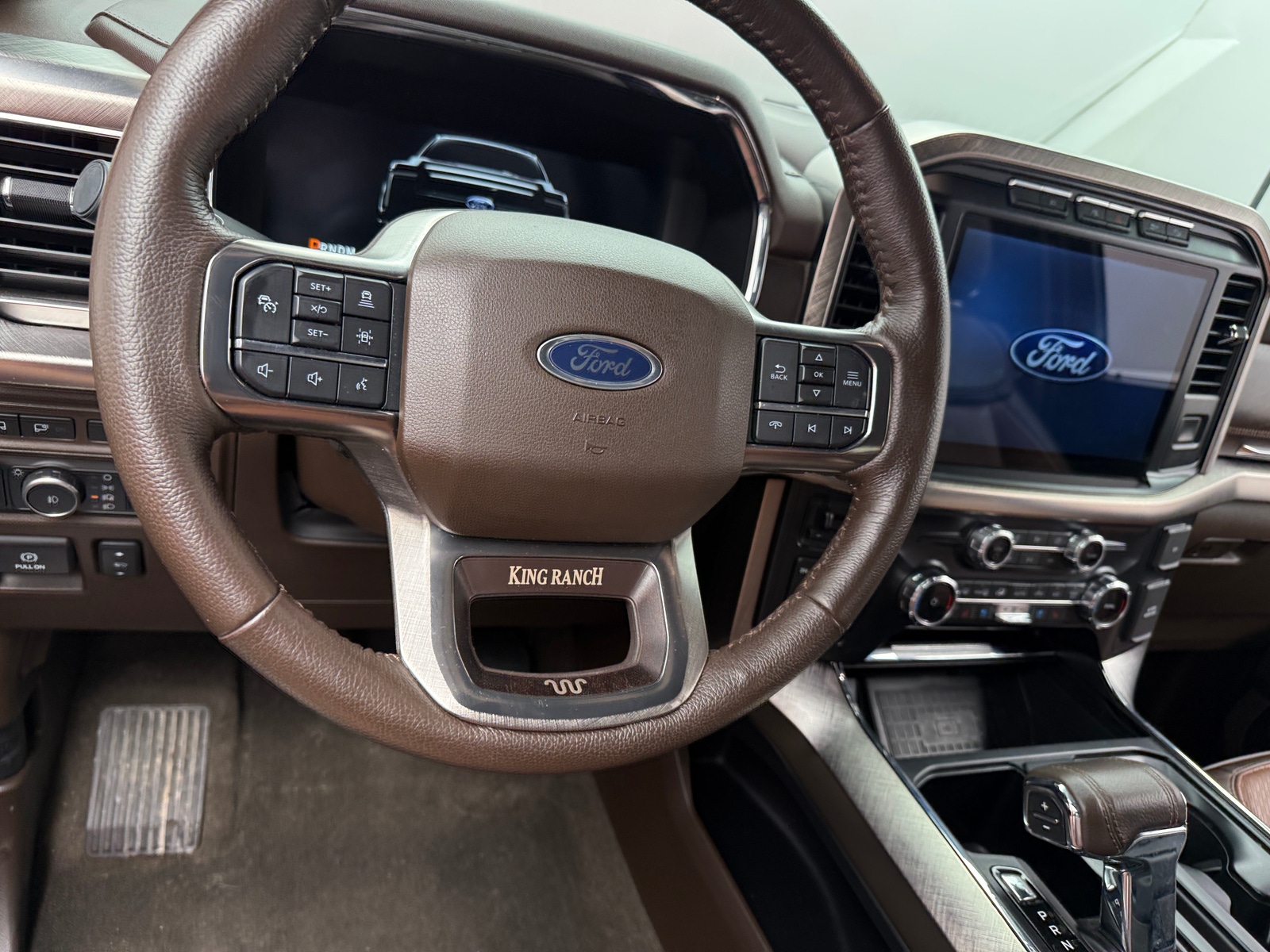 Thumbnail: 2022 Ford Econoline - 4