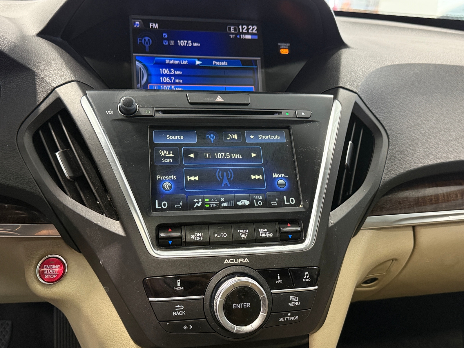 Thumbnail: 2017 Acura MDX - 3