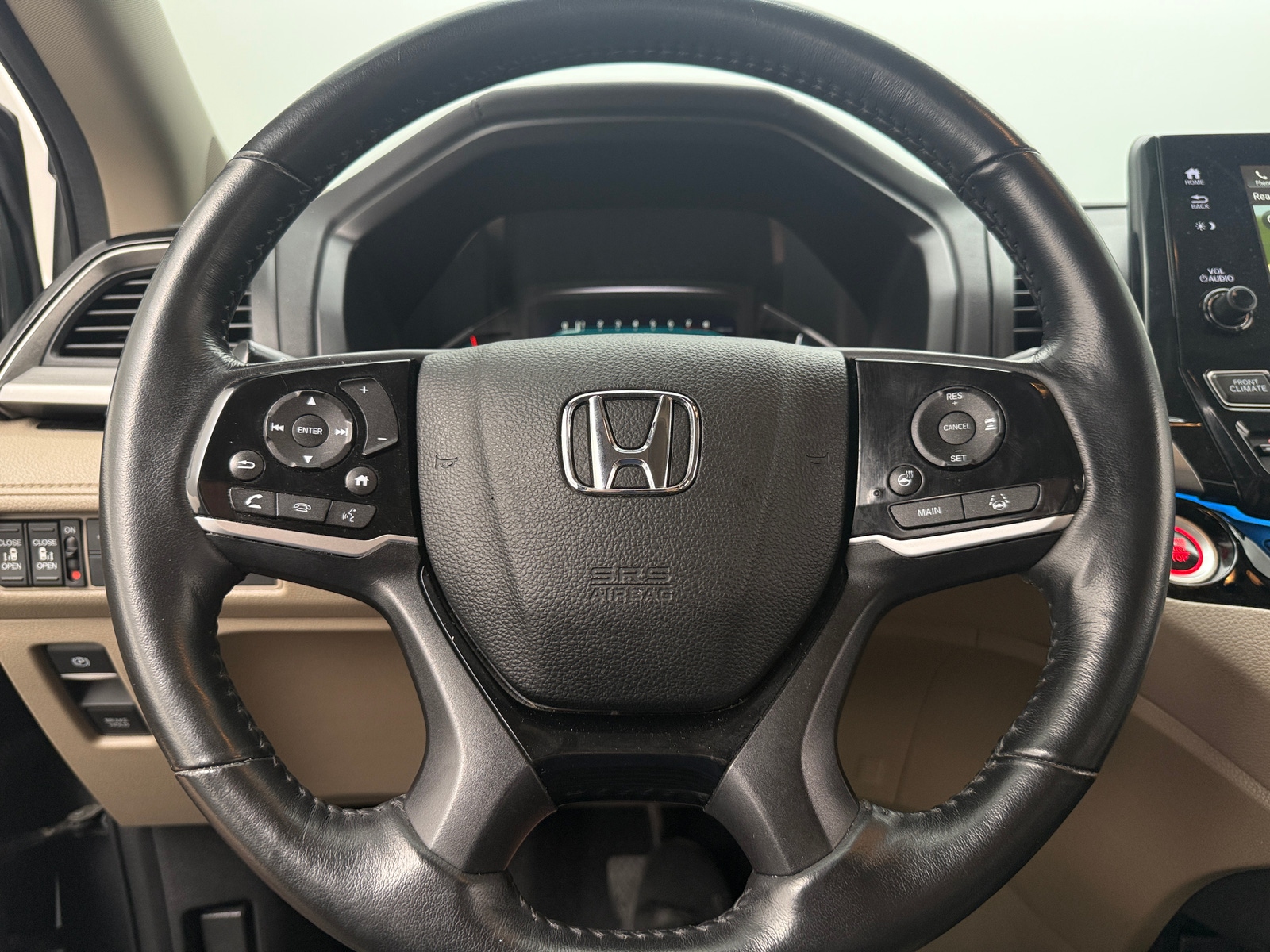 Thumbnail: 2018 Honda Odyssey - 4