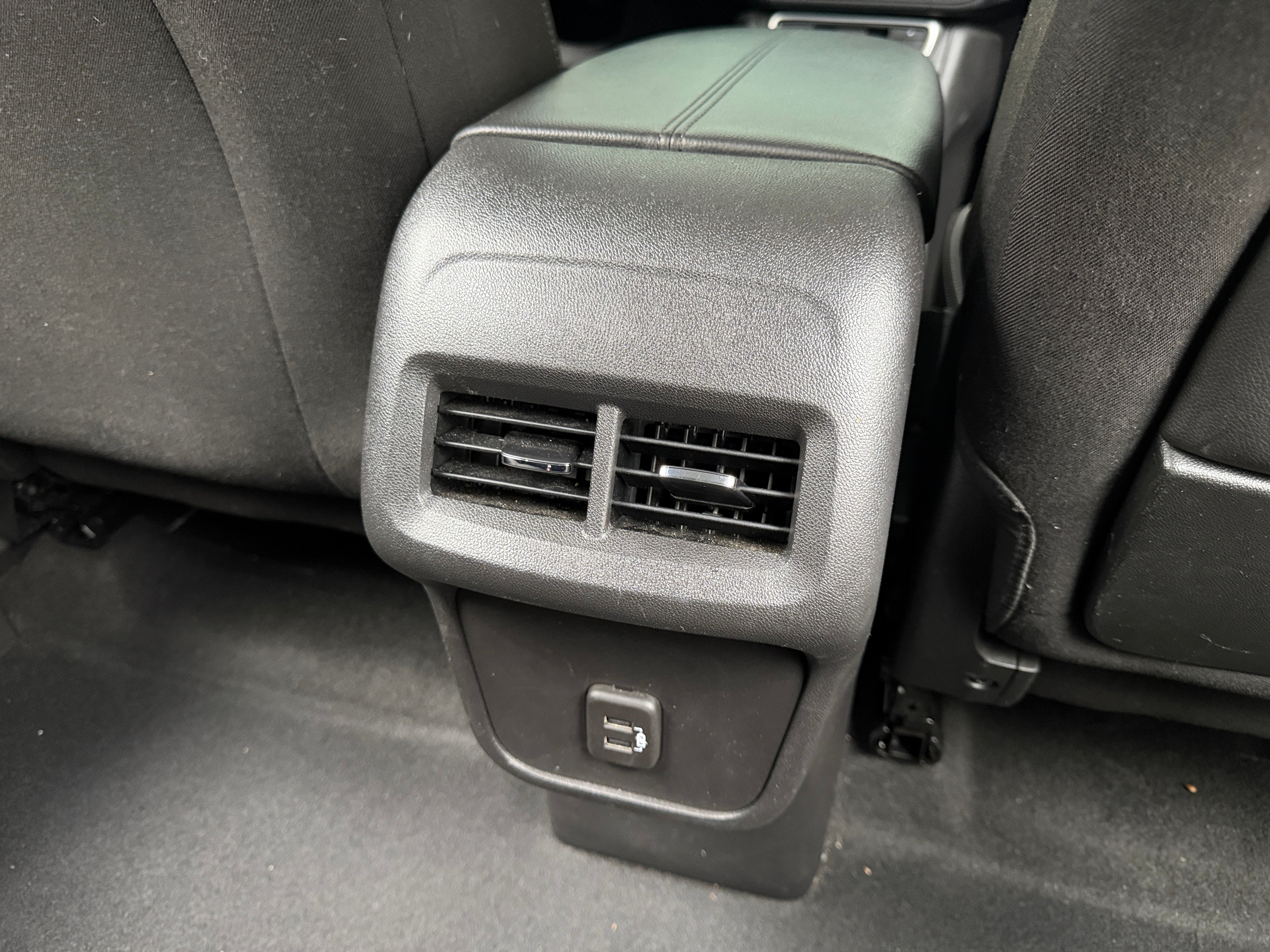 2024 GMC Terrain SLE - Photo 4