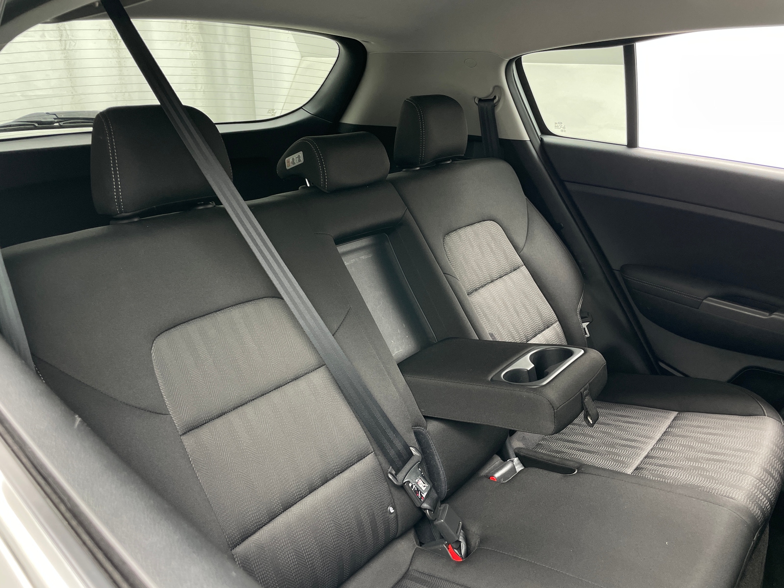 Thumbnail: 2020 Kia Sportage - 6