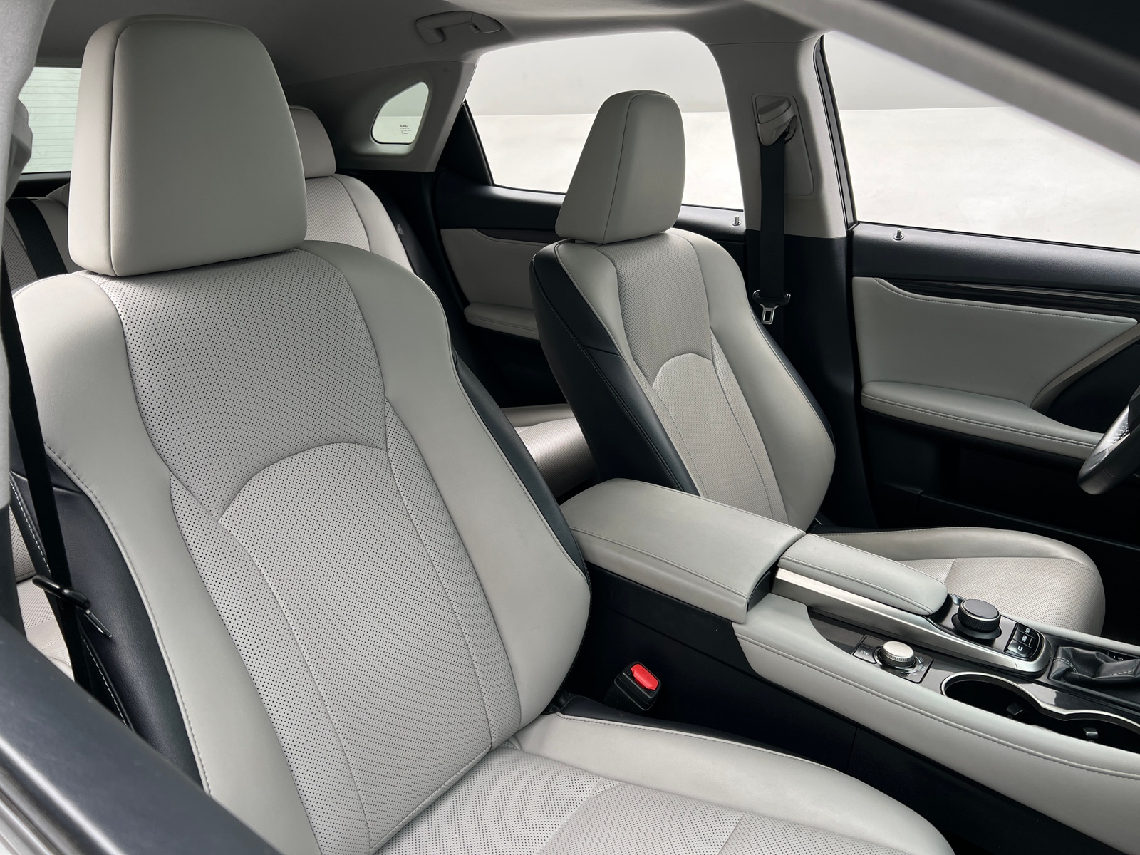 Thumbnail: 2018 Lexus RX - 2