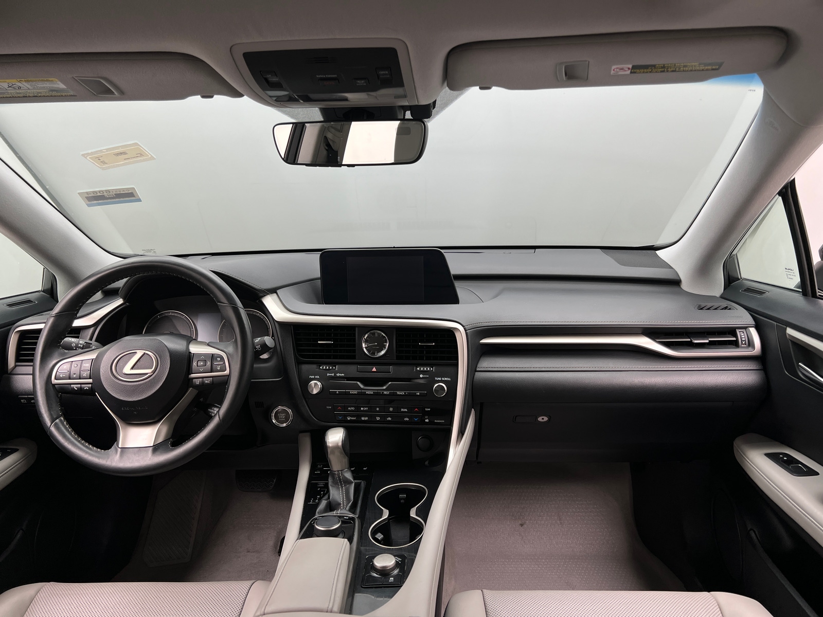 Thumbnail: 2018 Lexus RX - 3