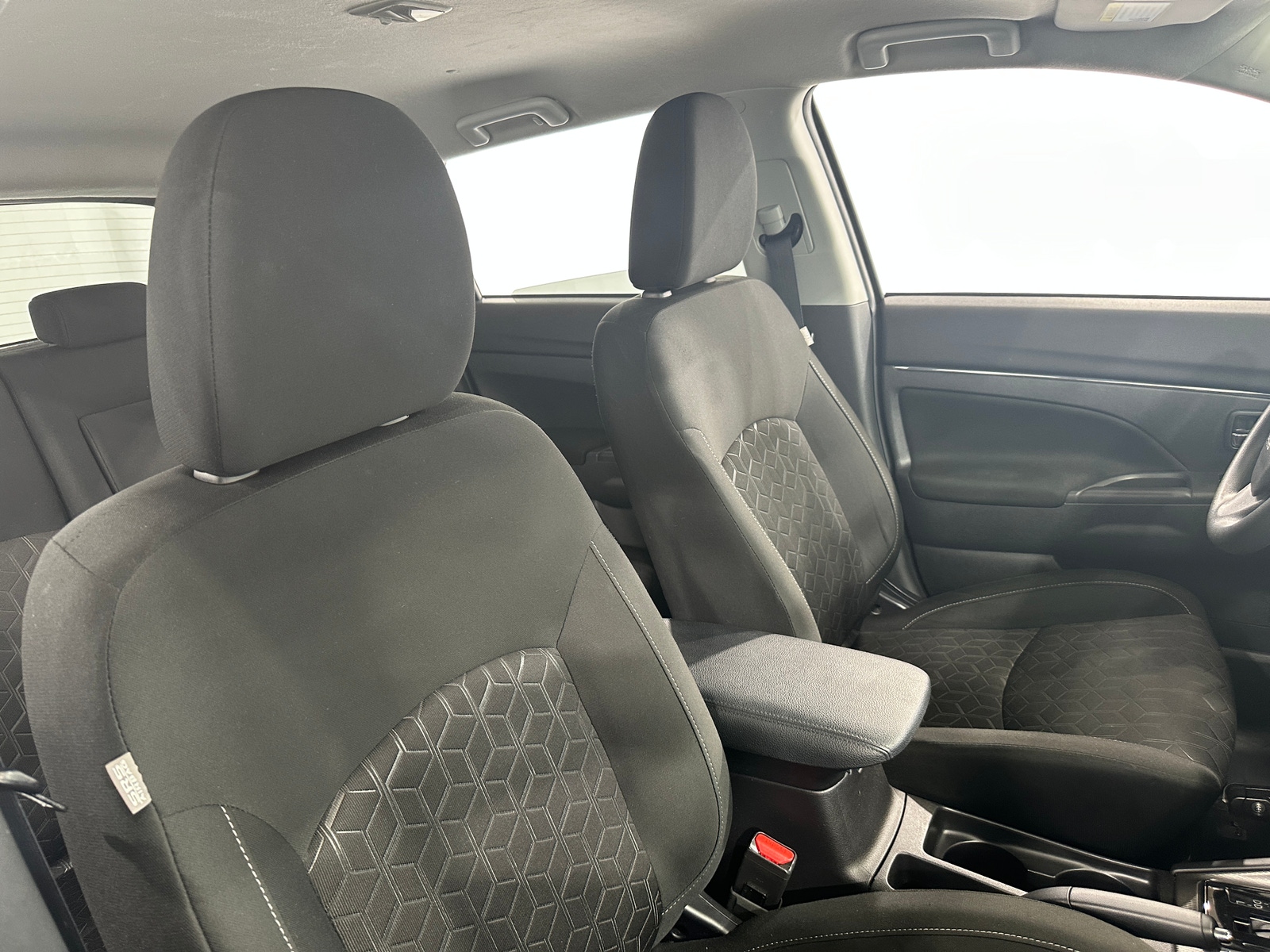 Thumbnail: 2024 Mitsubishi Outlander Sport - 2