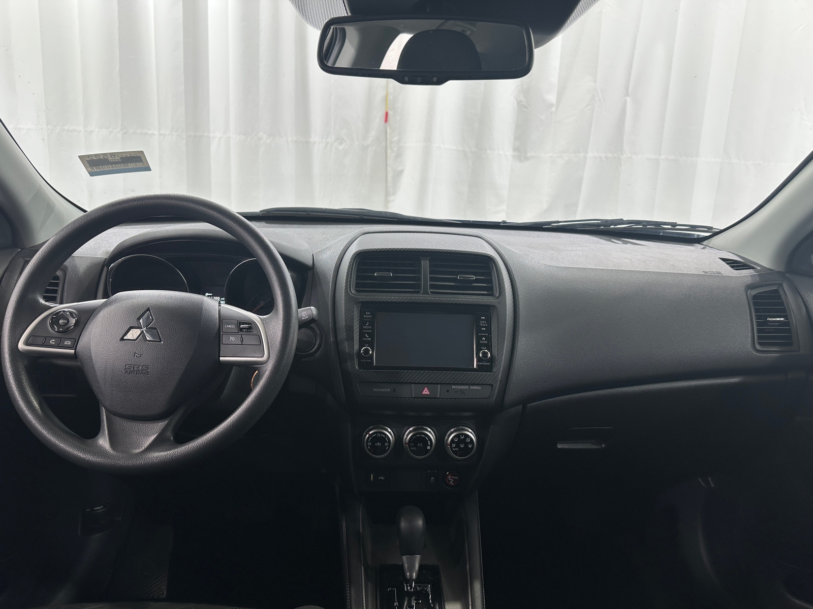 Thumbnail: 2024 Mitsubishi Outlander Sport - 3