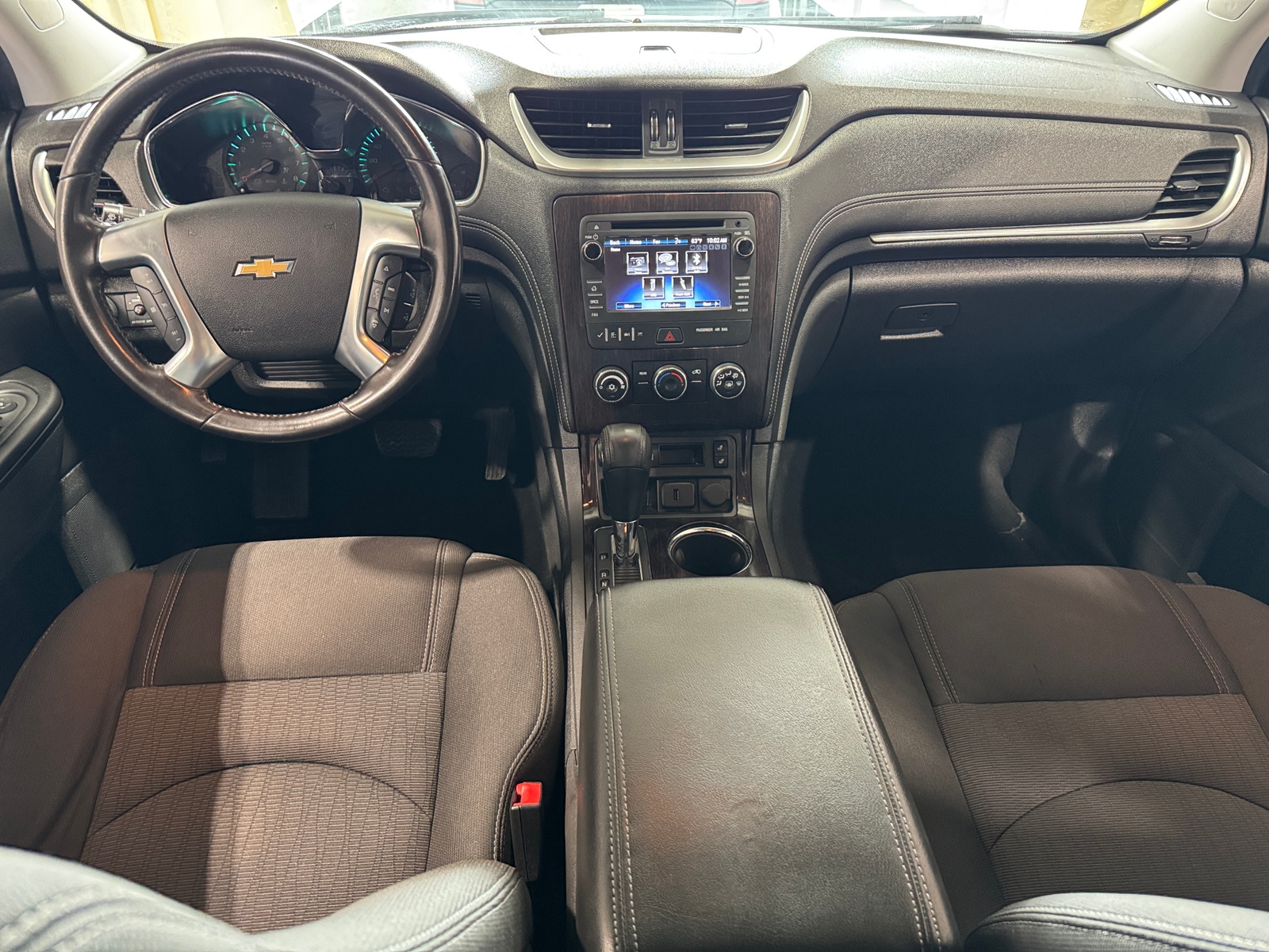 Thumbnail: 2017 Chevrolet Traverse - 3