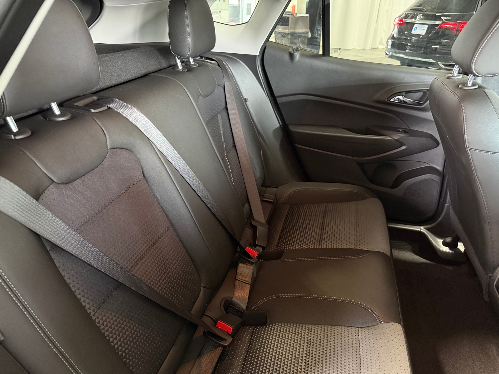 Thumbnail: 2025 Chevrolet Trax - 6