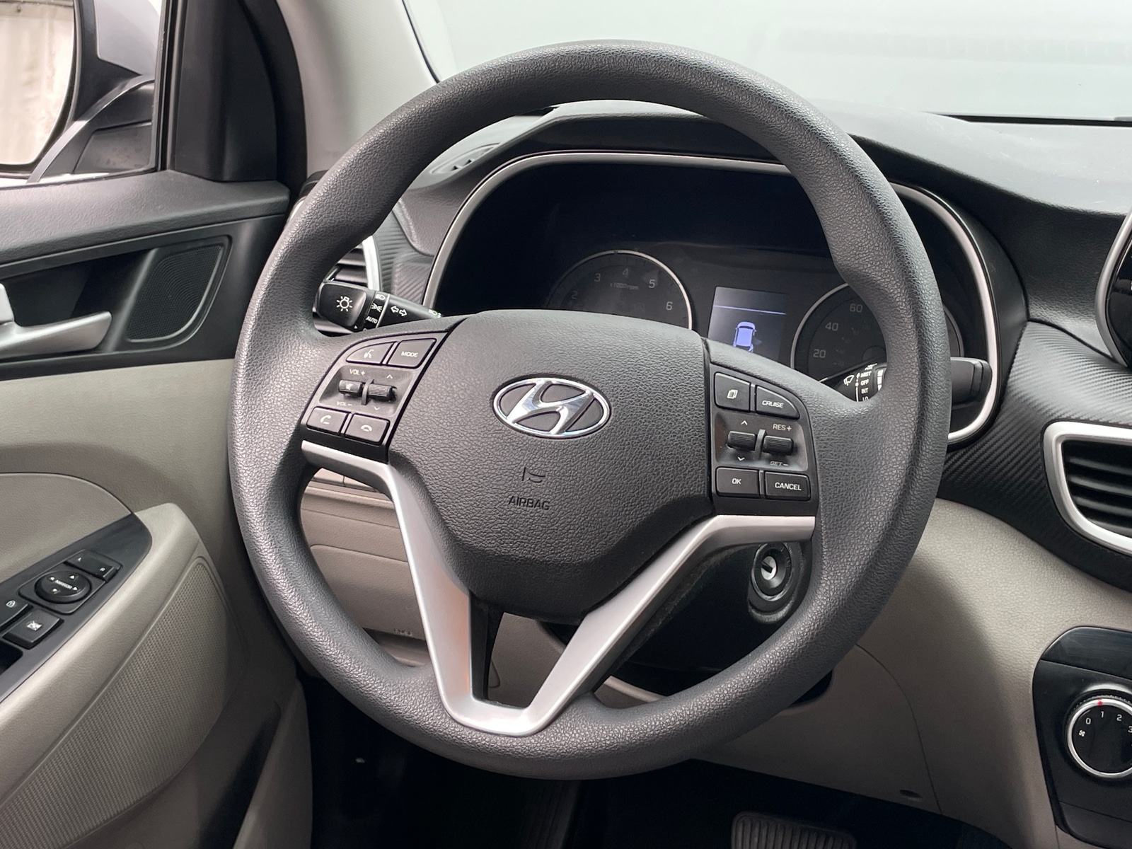 Thumbnail: 2019 Hyundai Tucson - 5