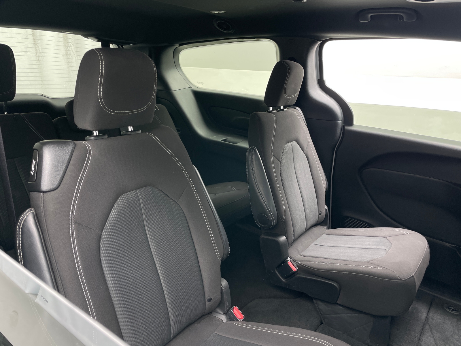 Thumbnail: 2024 Chrysler Pacifica - 6