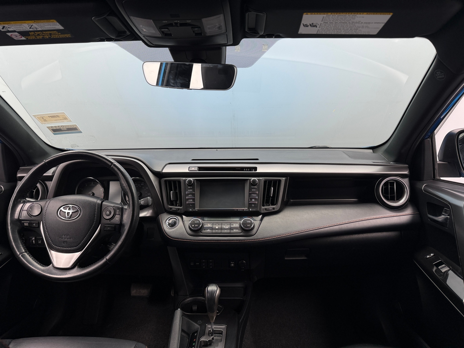 Thumbnail: 2018 Toyota RAV4 - 2