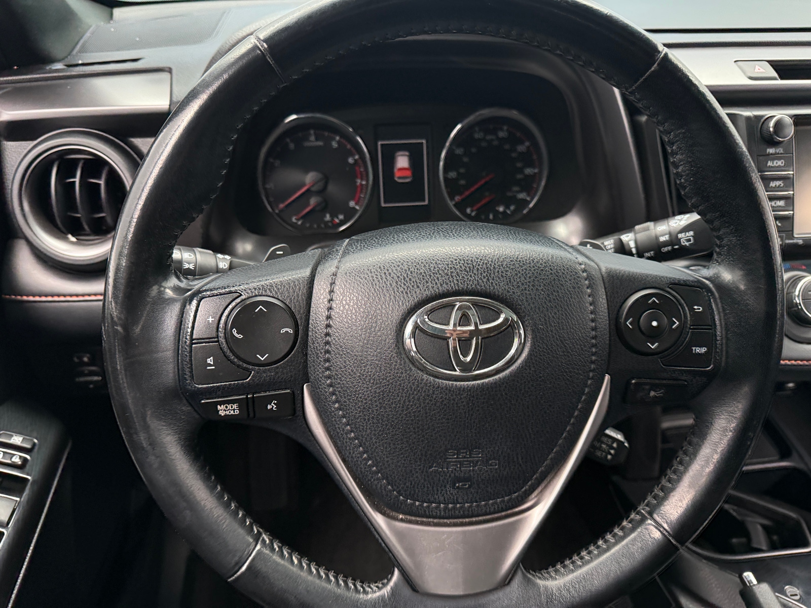 Thumbnail: 2018 Toyota RAV4 - 4