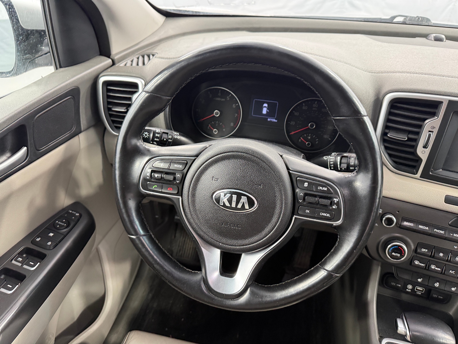 Thumbnail: 2017 Kia Sportage - 4