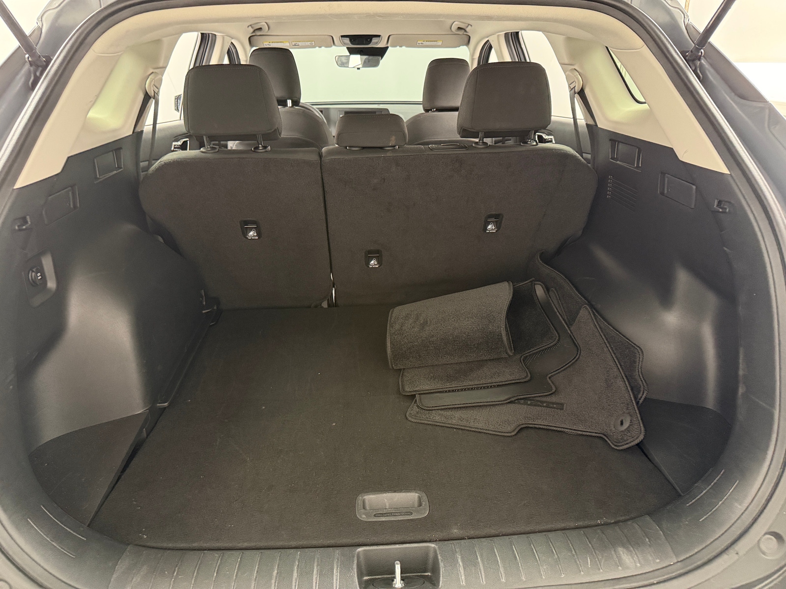 Thumbnail: 2025 Kia Sportage - 7