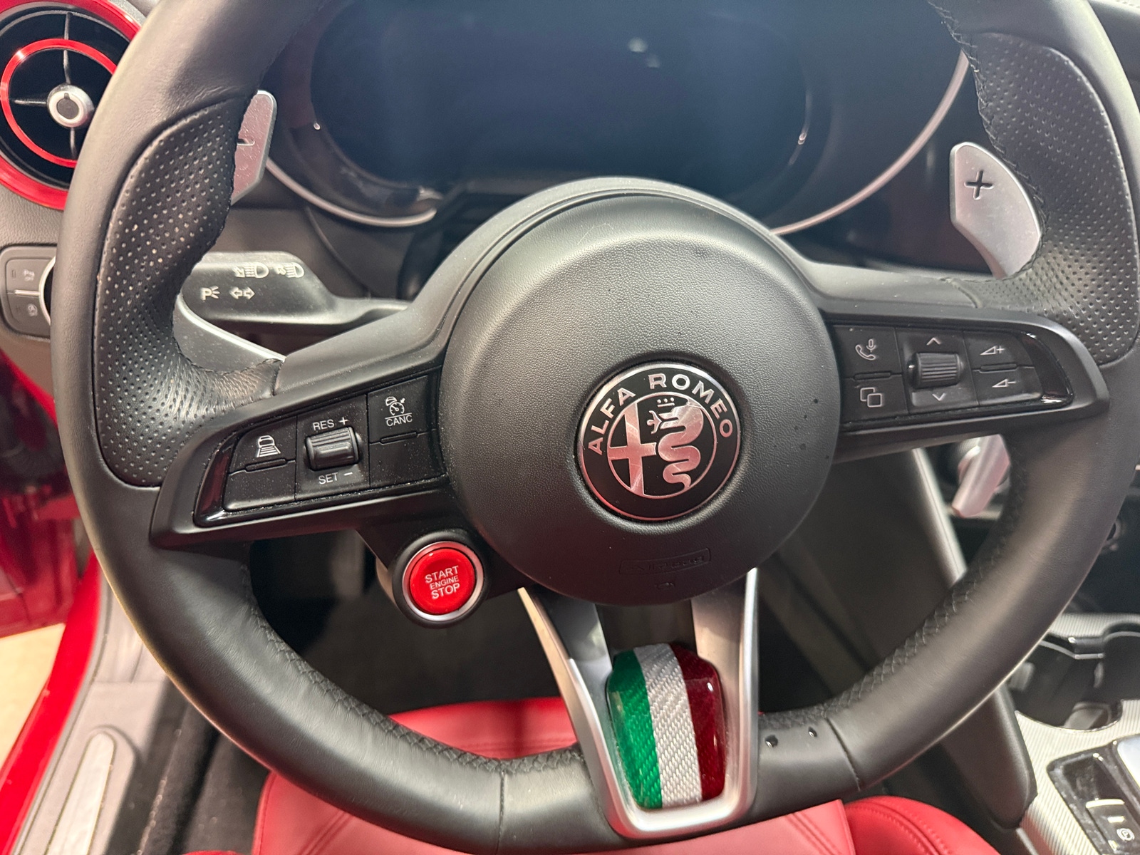 Thumbnail: 2024 Alfa Romeo Giulia - 4