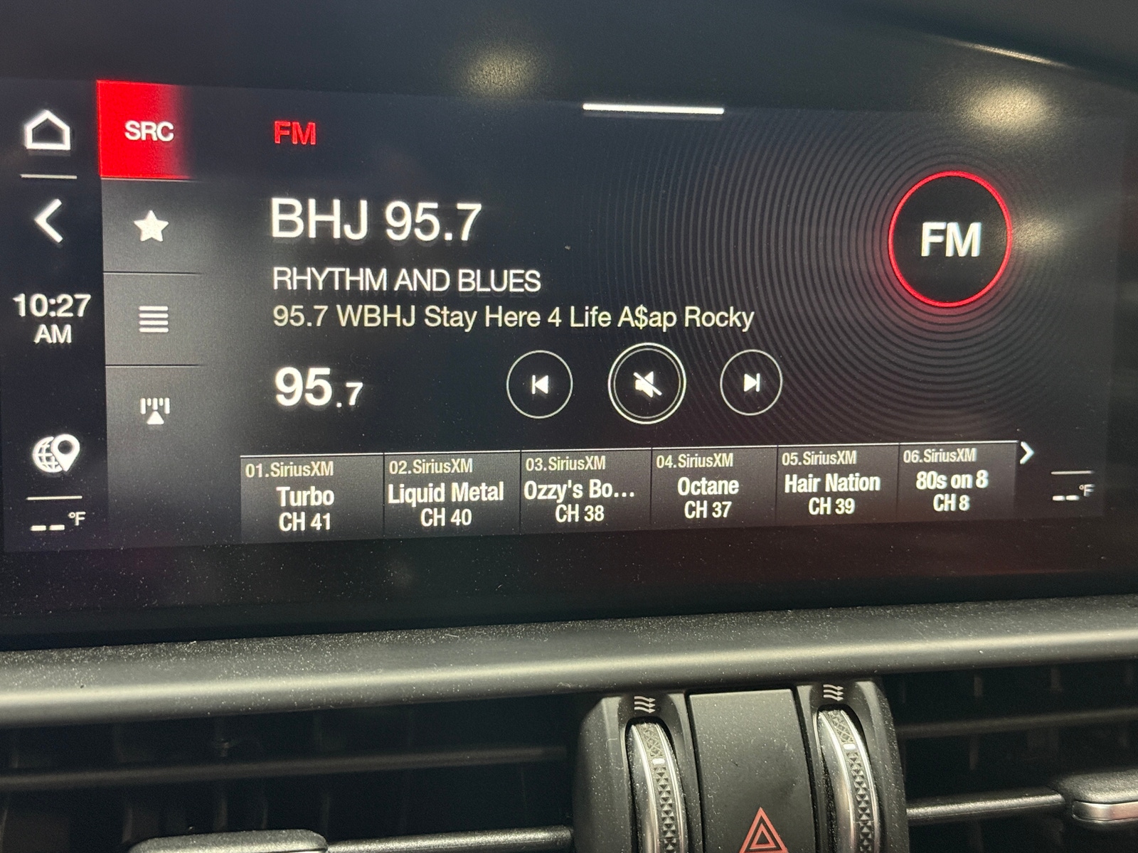 Thumbnail: 2024 Alfa Romeo Giulia - 3