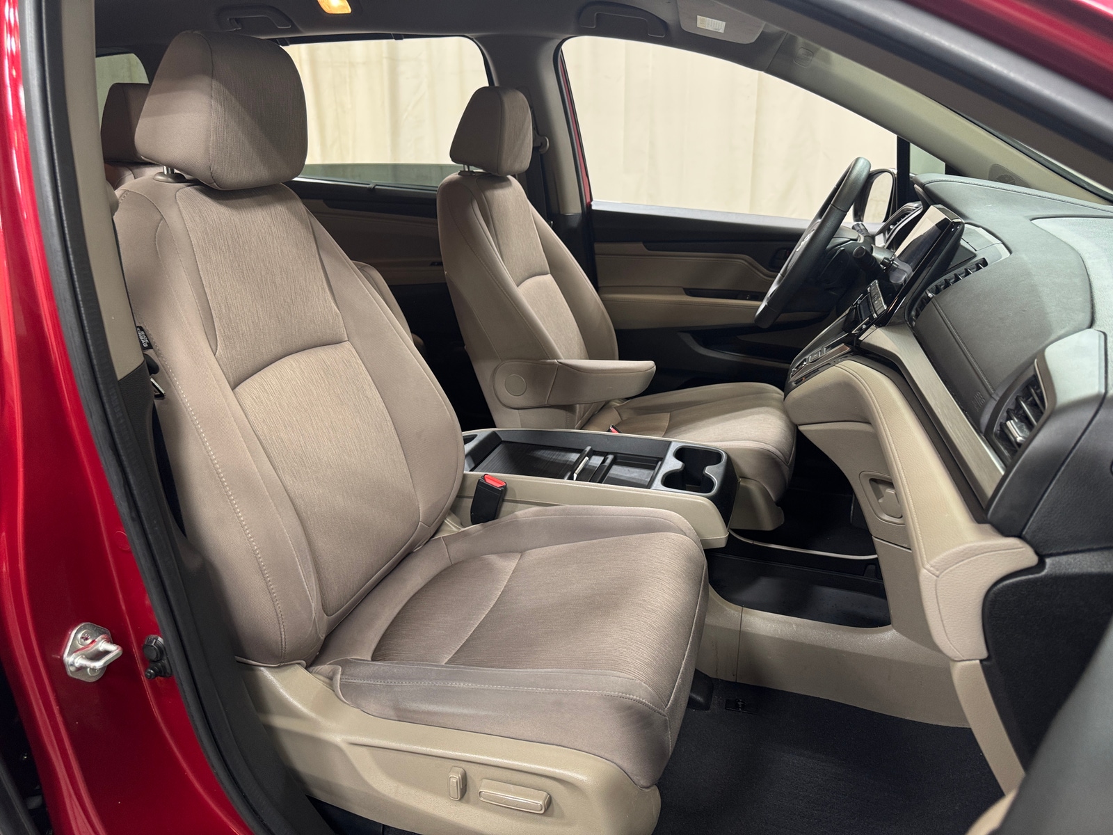 Thumbnail: 2022 Honda Odyssey - 2