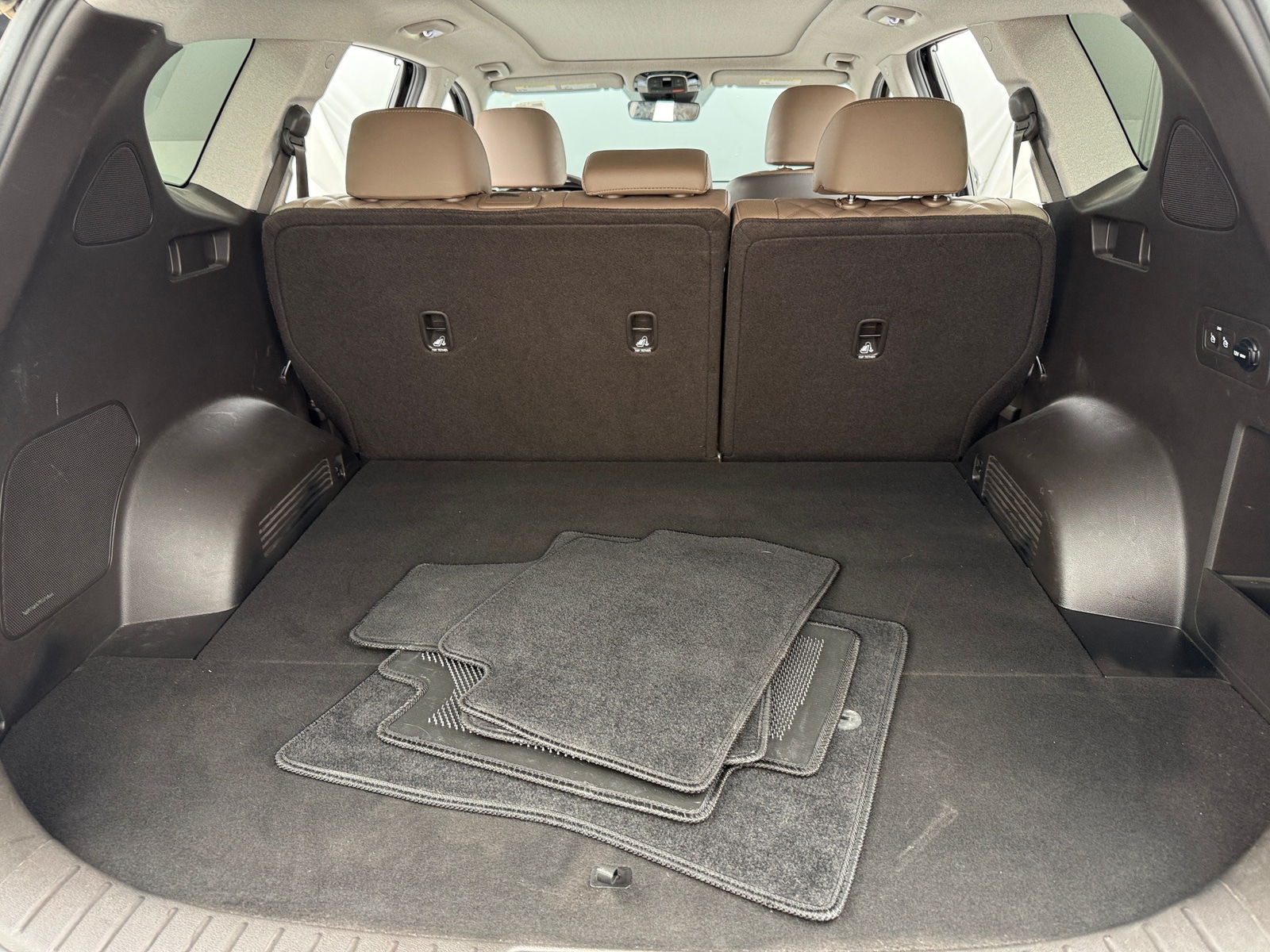 Thumbnail: 2022 Hyundai Santa Fe - 6