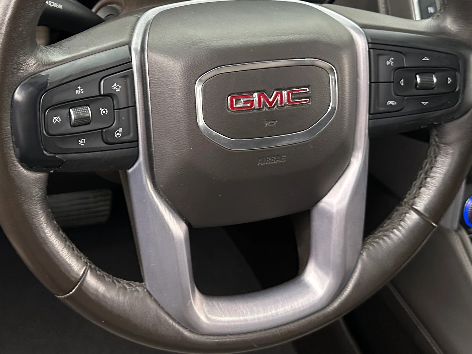 Thumbnail: 2021 GMC Yukon - 4
