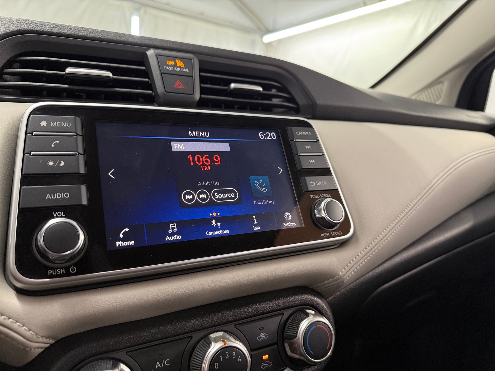 Thumbnail: 2020 Nissan Versa - 4