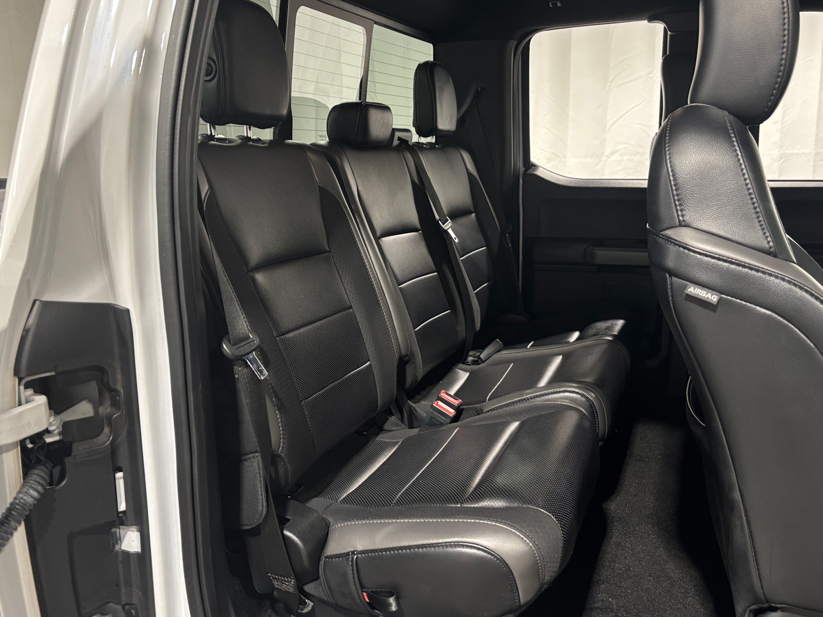 Thumbnail: 2019 Ford Econoline - 6