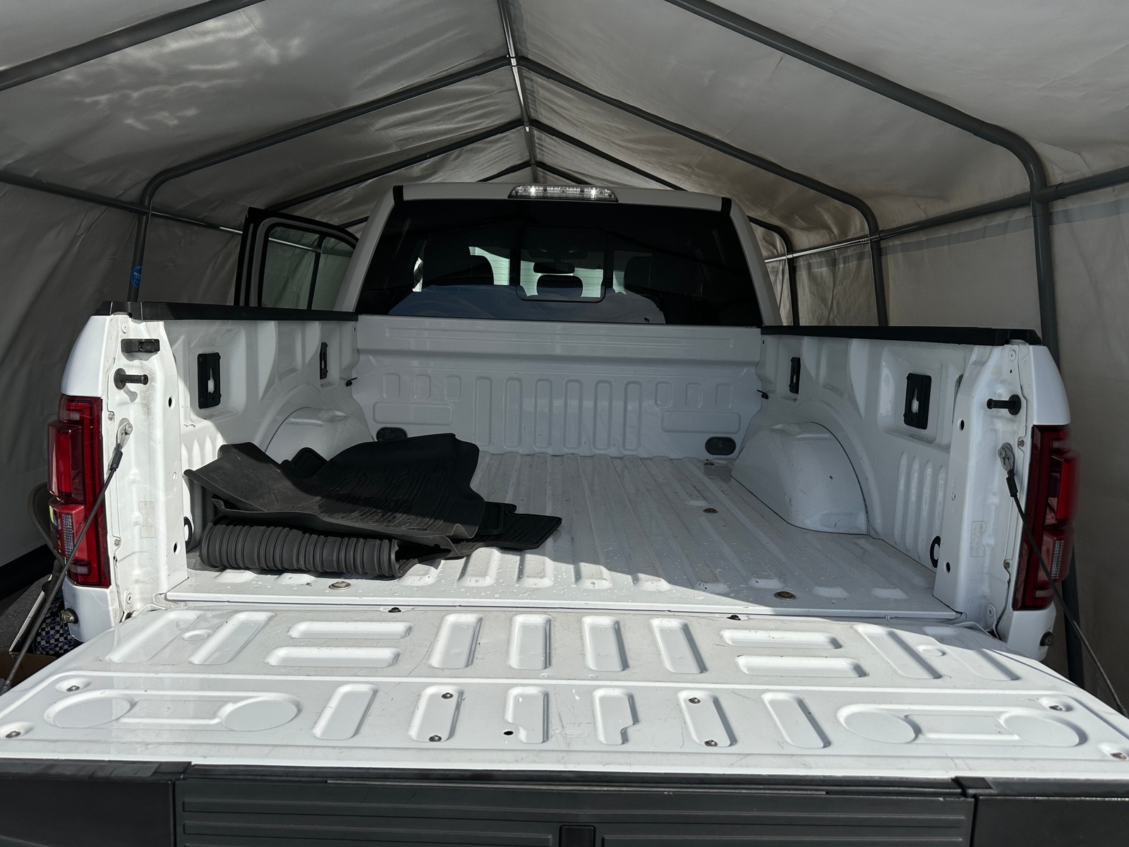 Thumbnail: 2019 Ford Econoline - 7