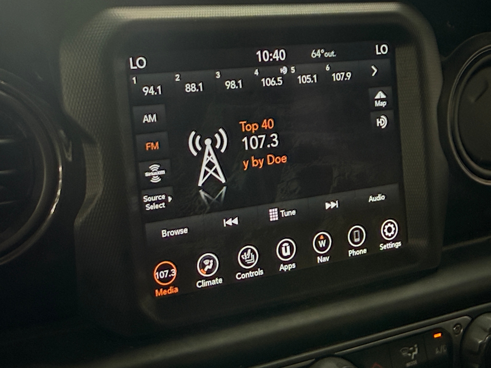 Thumbnail: 2022 Jeep Gladiator - 4