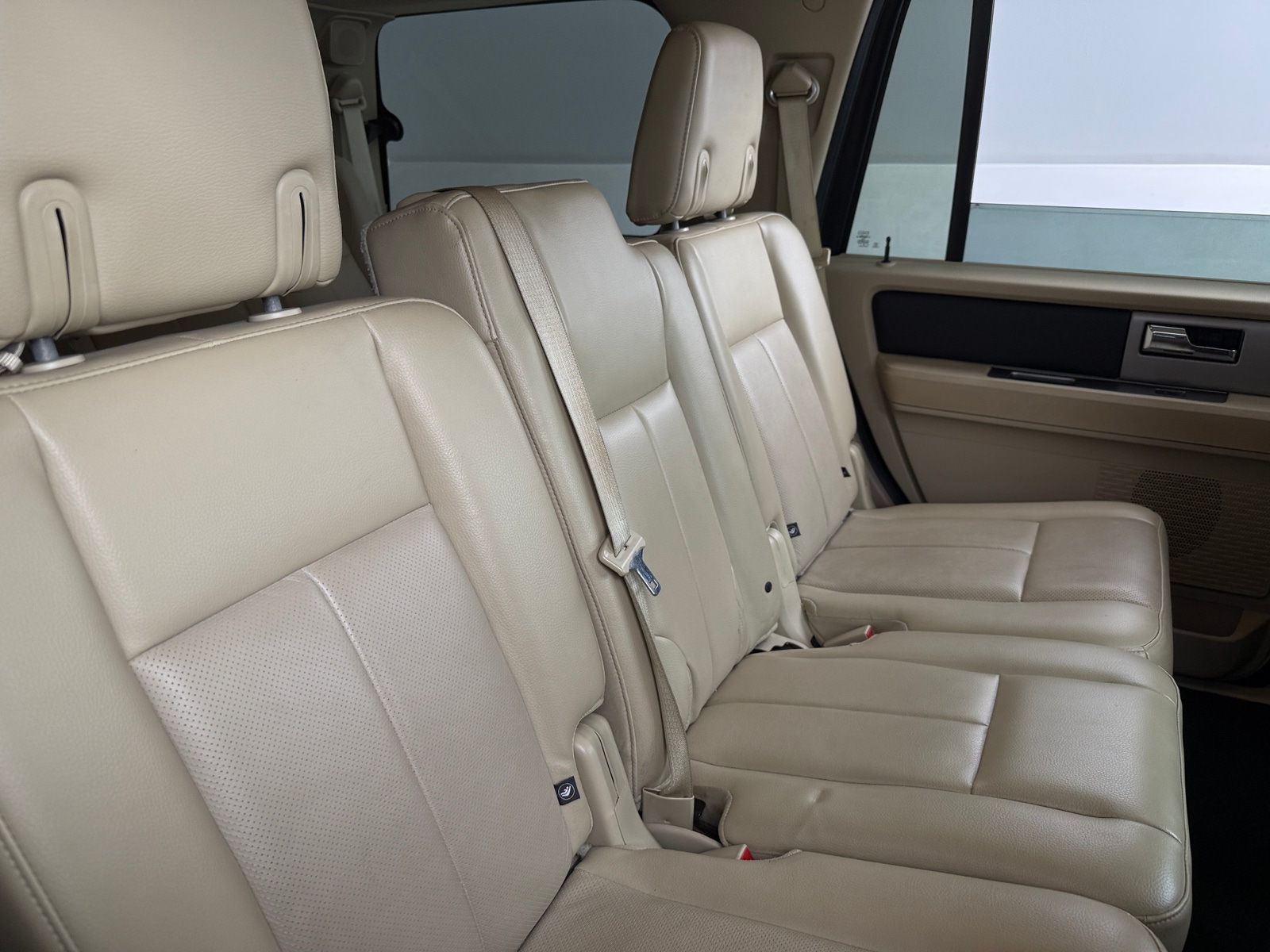 Thumbnail: 2016 Ford Expedition - 5