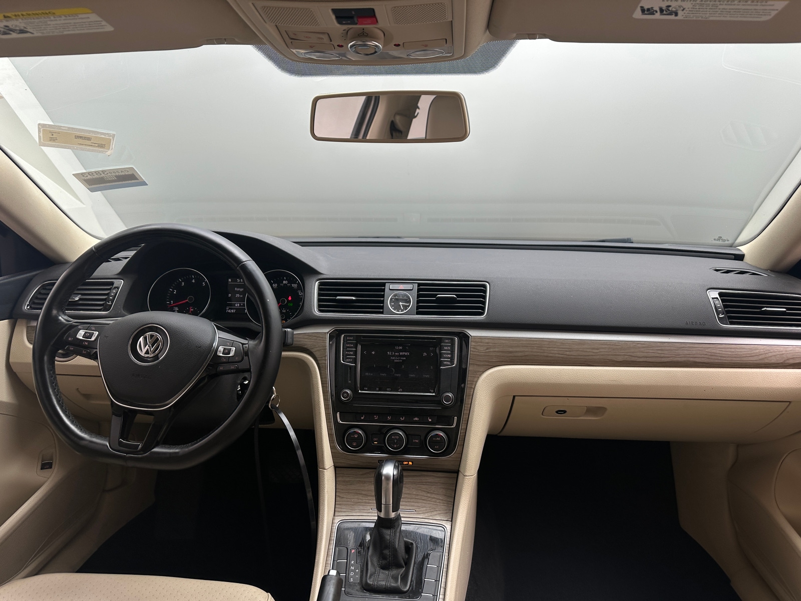 Thumbnail: 2016 Volkswagen Passat - 2