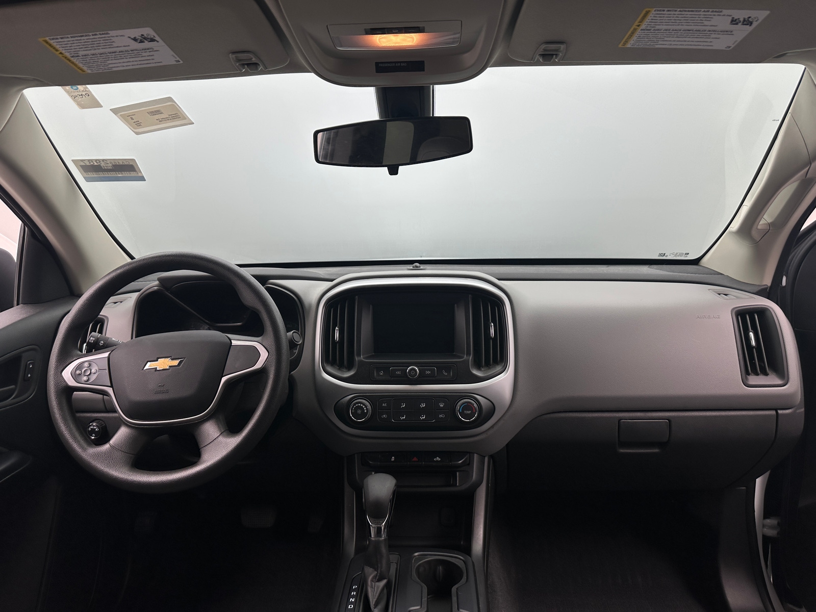 Thumbnail: 2022 Chevrolet Colorado - 3