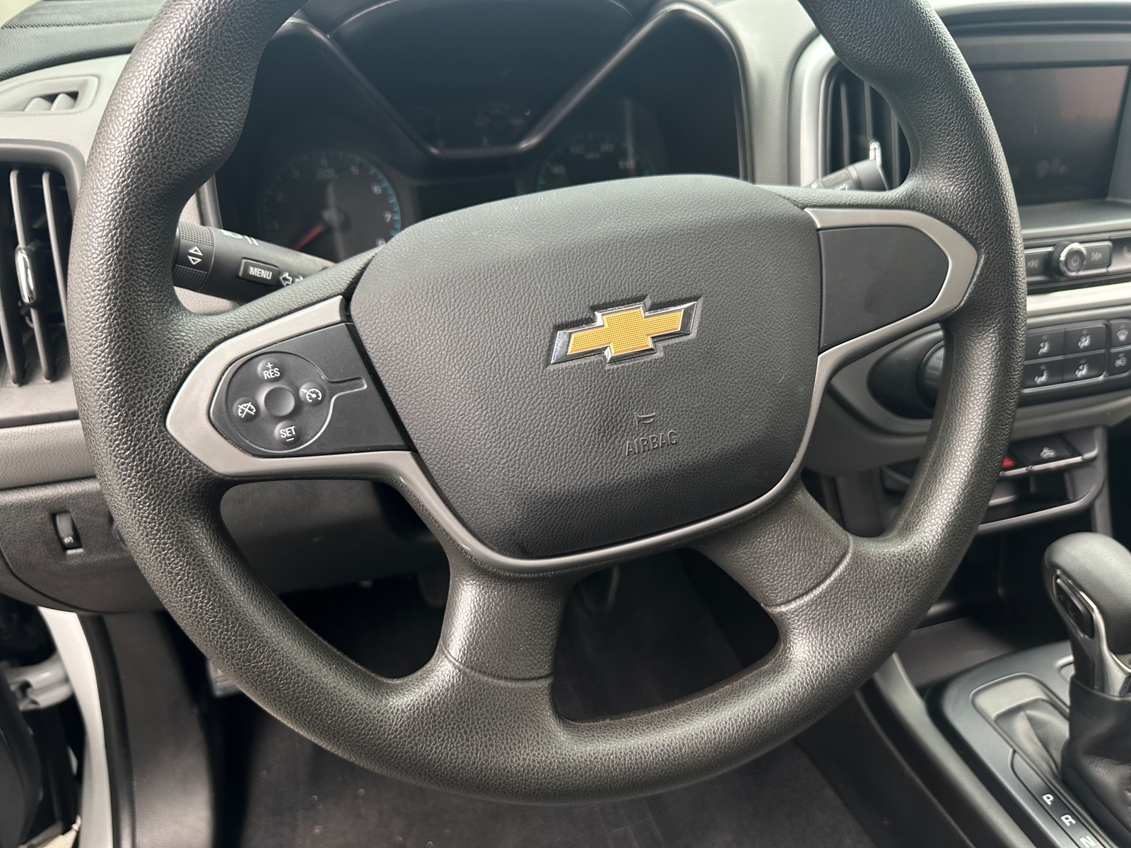 Thumbnail: 2022 Chevrolet Colorado - 5