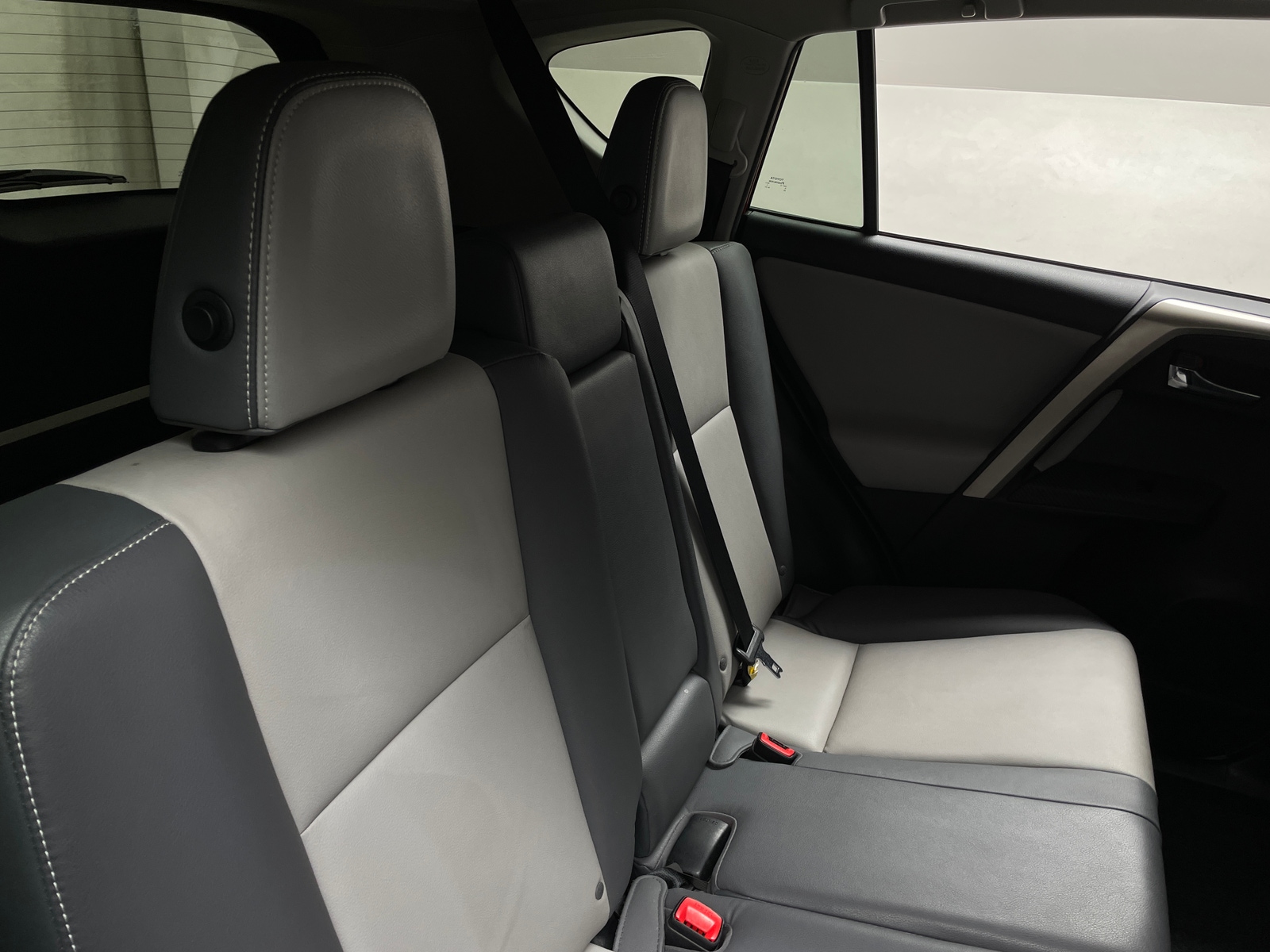 Thumbnail: 2015 Toyota RAV4 - 5