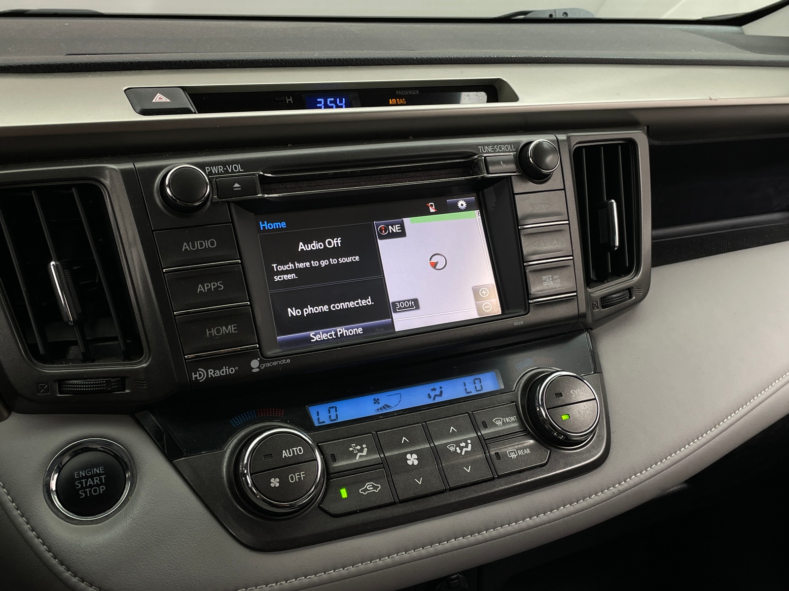 Thumbnail: 2015 Toyota RAV4 - 3