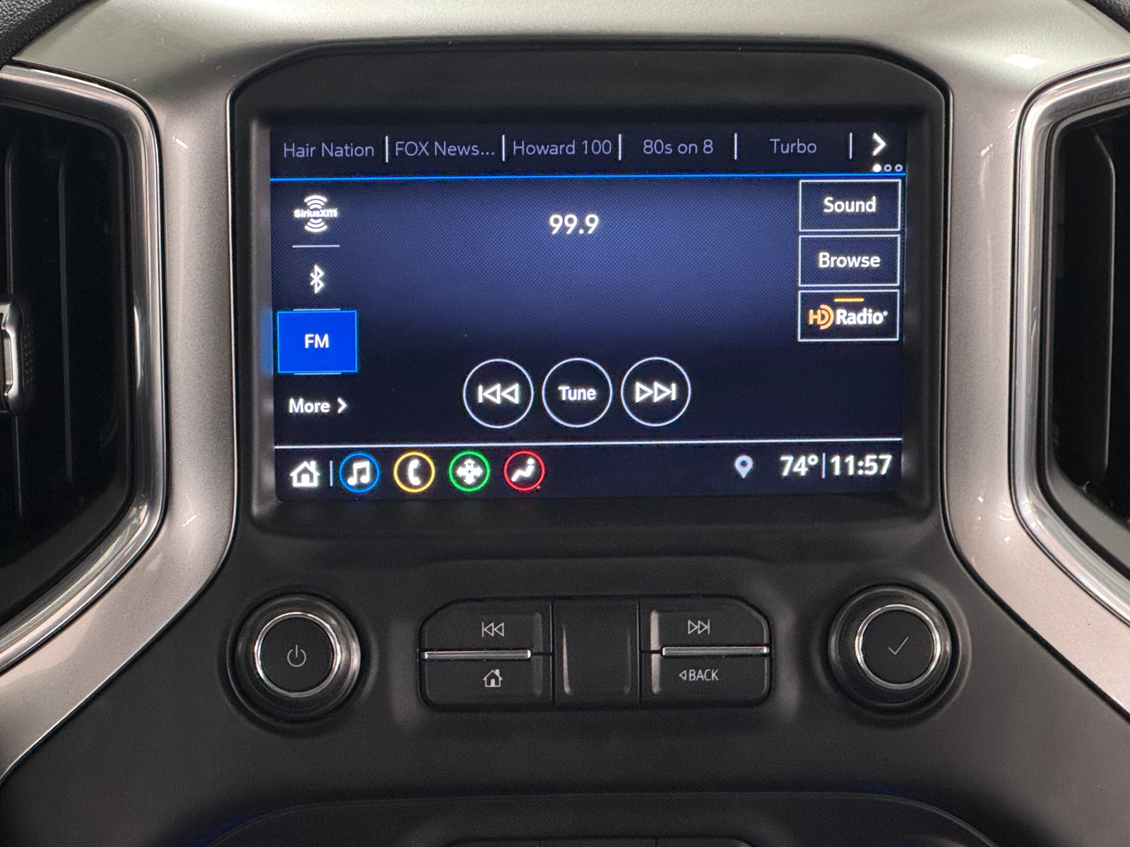 Thumbnail: 2019 Chevrolet Silverado 1500 - 4