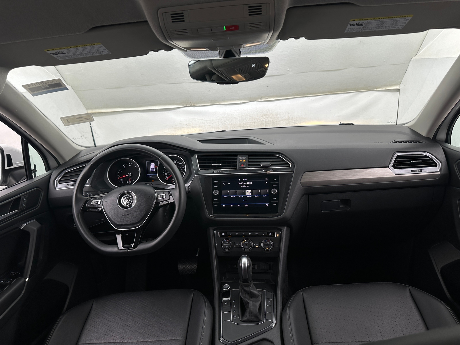 Thumbnail: 2020 Volkswagen Tiguan - 2