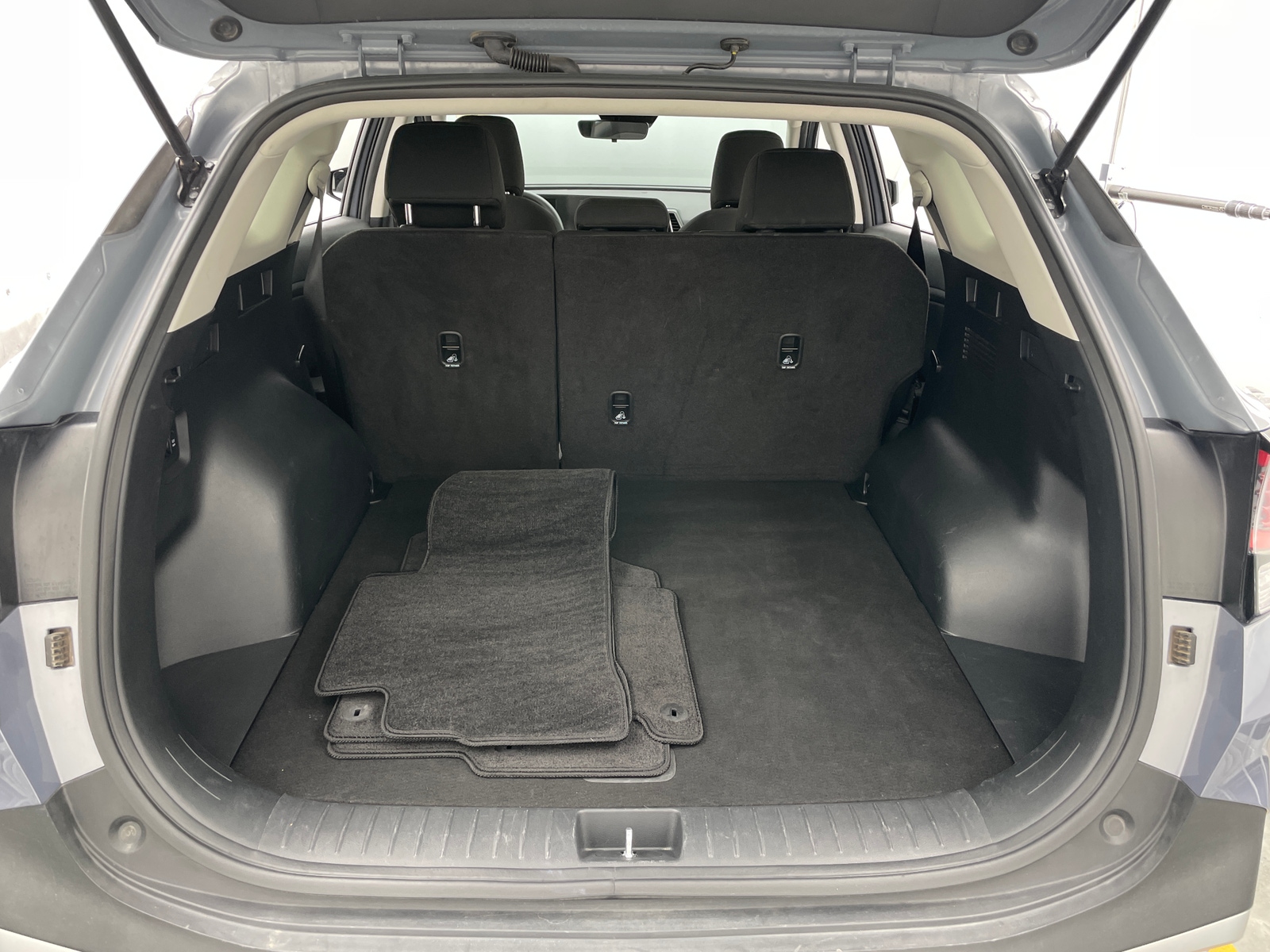 Thumbnail: 2025 Kia Sportage - 7