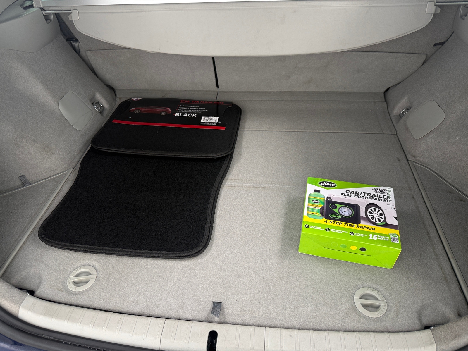 Thumbnail: 2013 Toyota Prius - 7