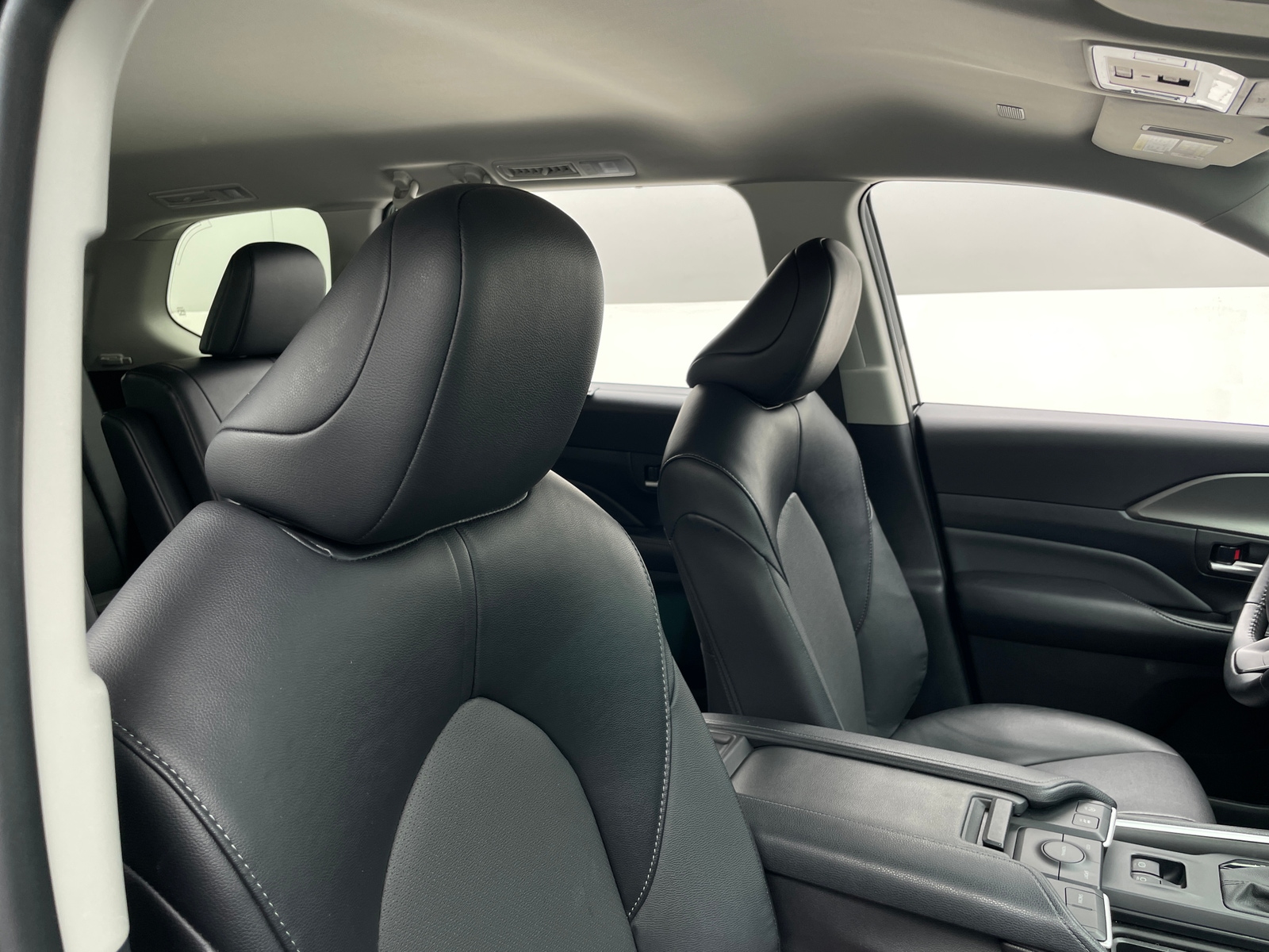 Thumbnail: 2025 Toyota Grand Highlander - 2