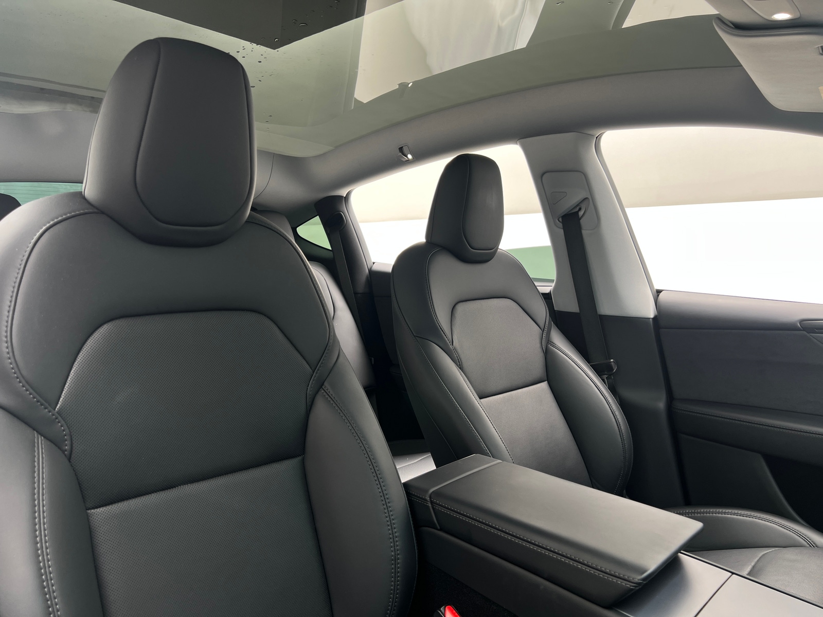 Thumbnail: 2026 Tesla Model Y - 2