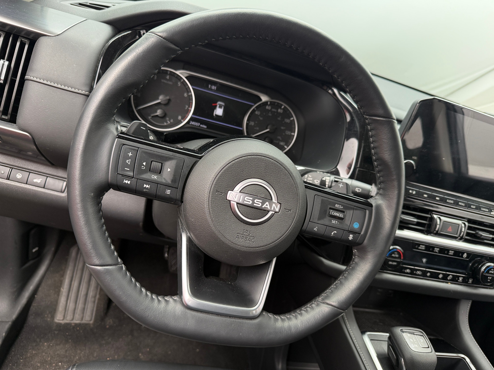 Thumbnail: 2023 Nissan Pathfinder - 4