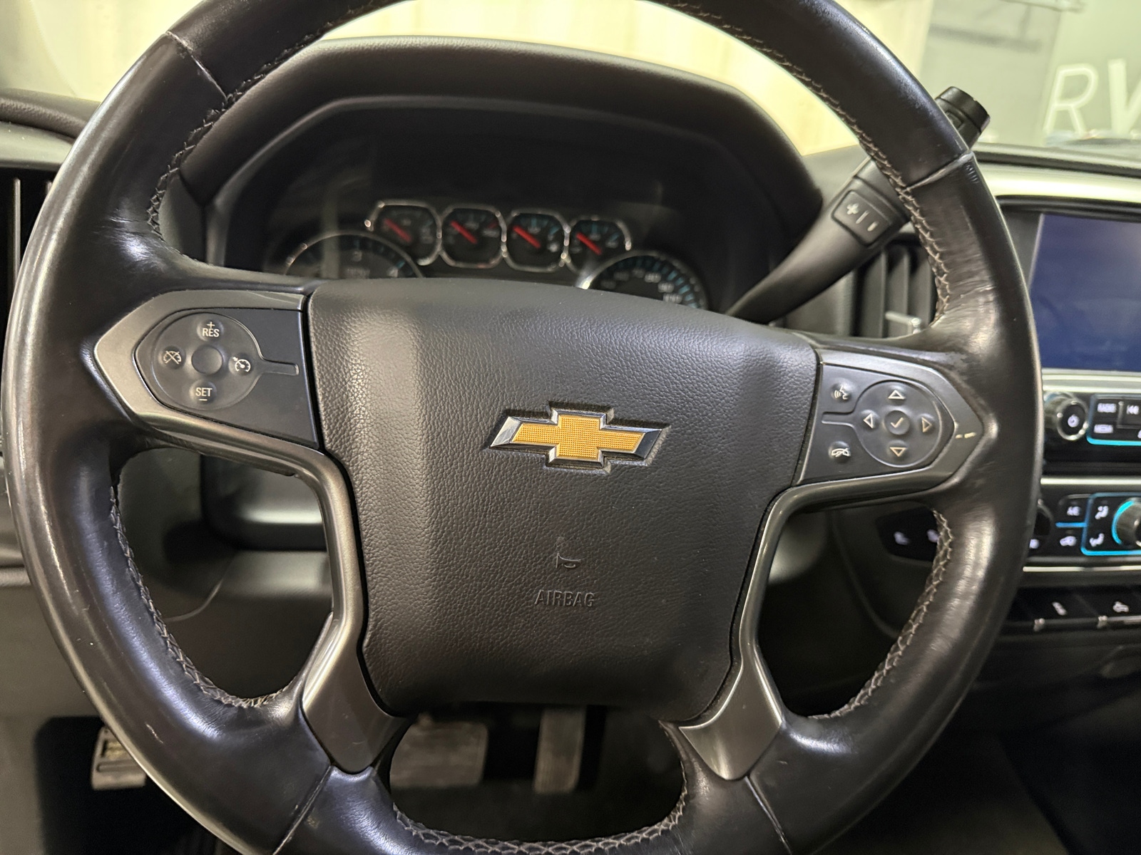 Thumbnail: 2018 Chevrolet Silverado 1500 - 5