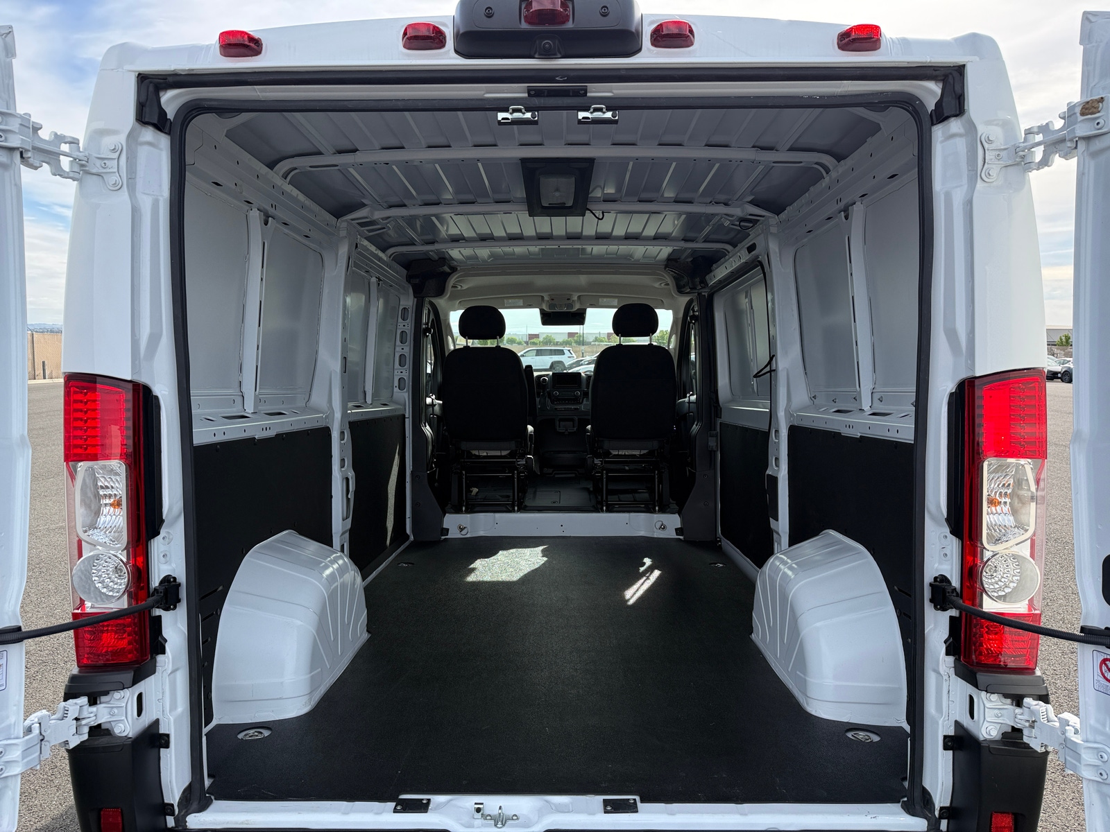 Thumbnail: 2025 RAM ProMaster - 6