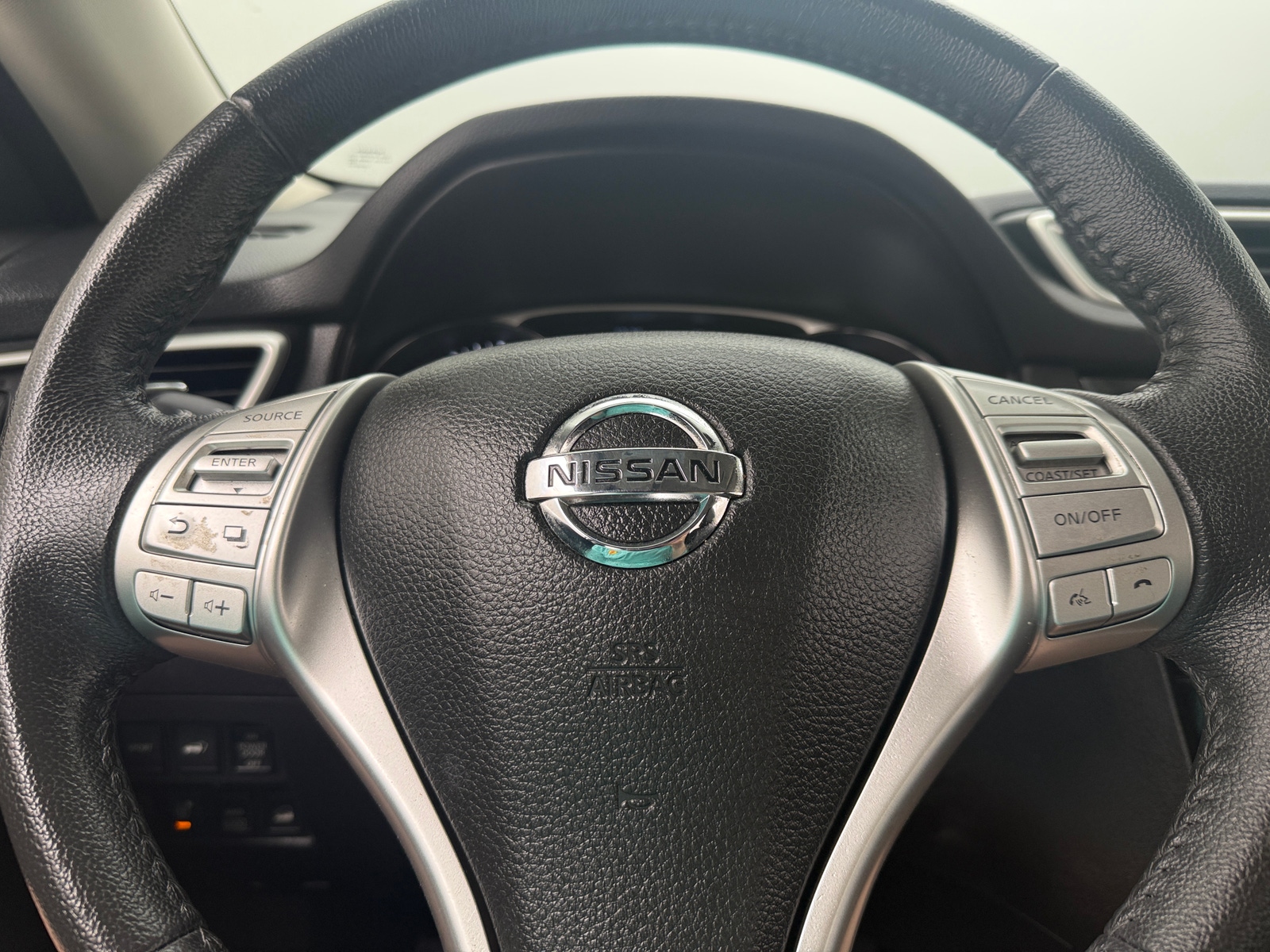 Thumbnail: 2016 Nissan Rogue - 4