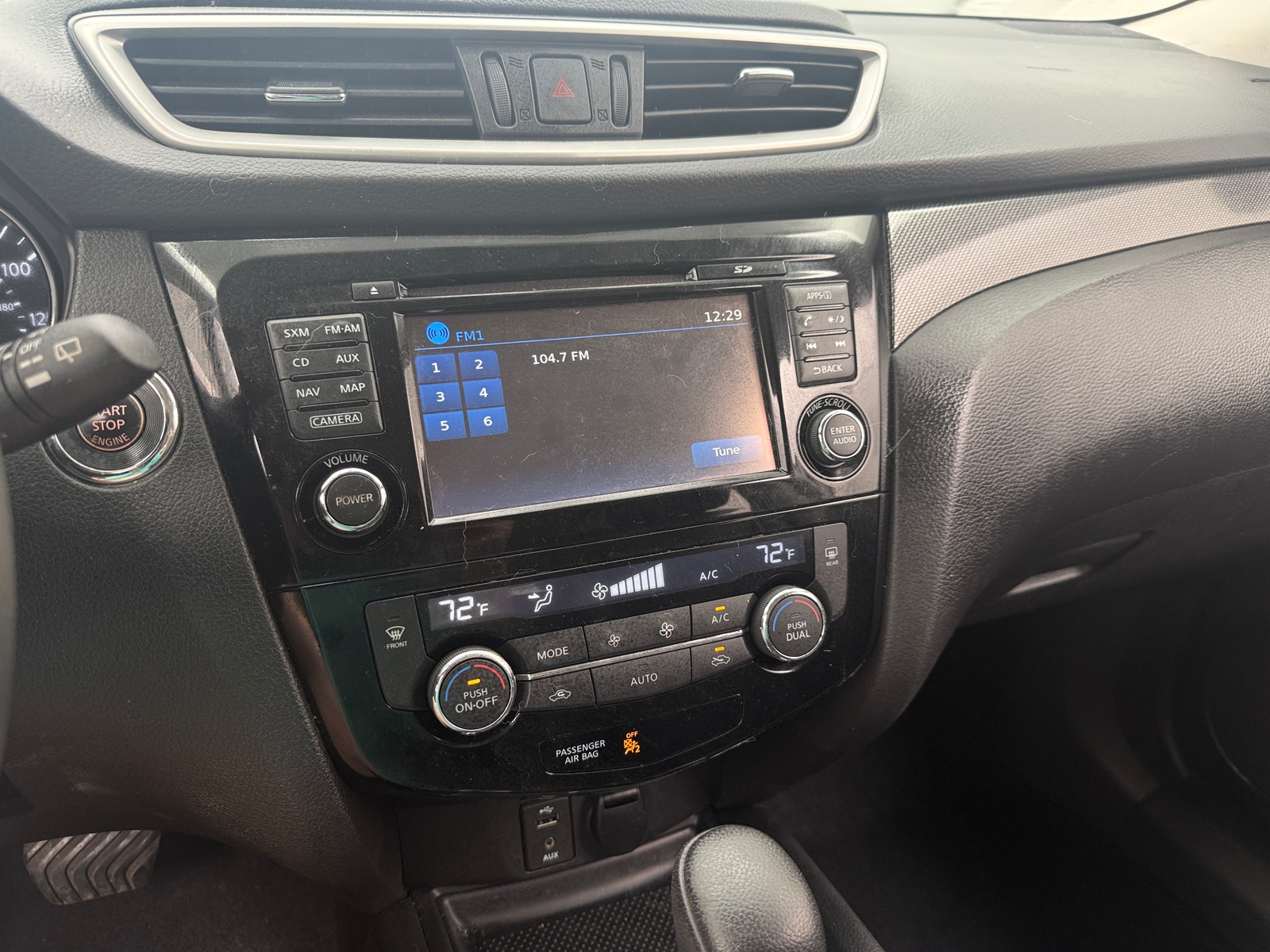 Thumbnail: 2016 Nissan Rogue - 3