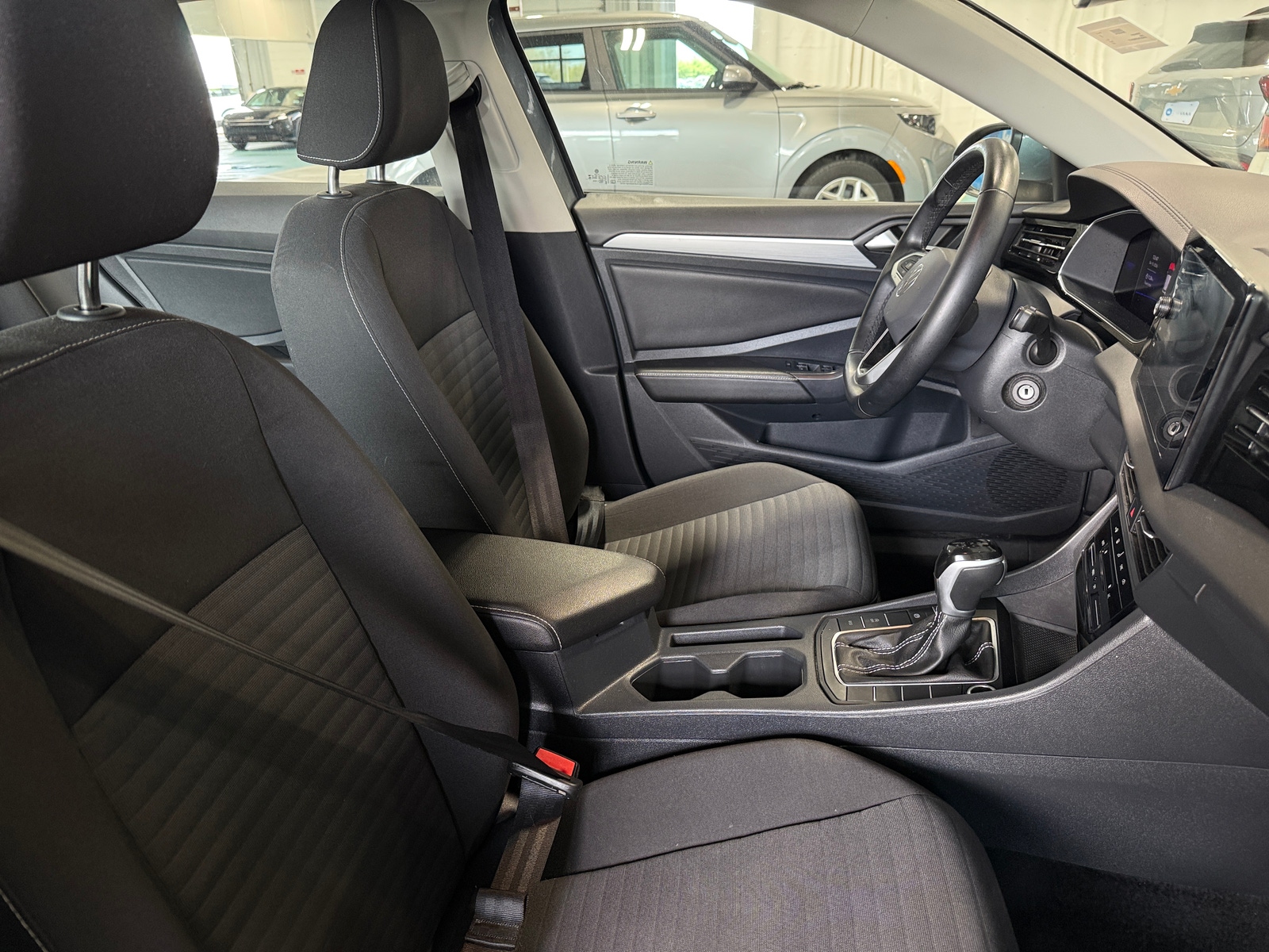 Thumbnail: 2025 Volkswagen Jetta - 2