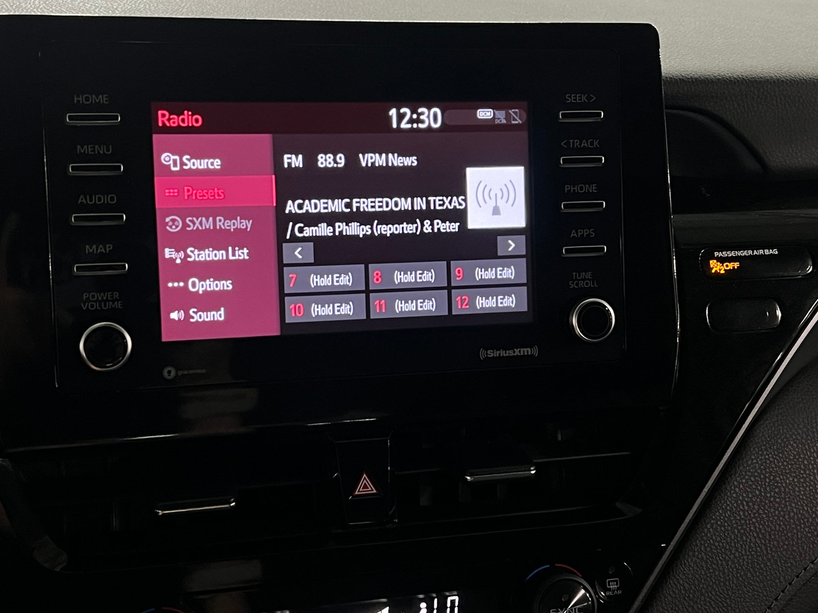 Thumbnail: 2023 Toyota Camry - 4